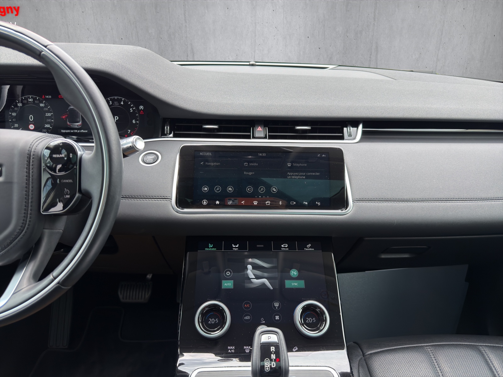 LAND ROVER Range Rover Evoque P 200 MHEV SE AT9-image-11