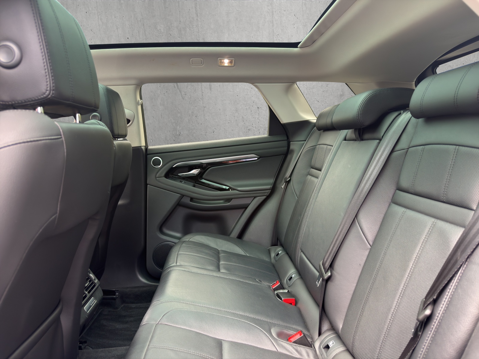 LAND ROVER Range Rover Evoque P 200 MHEV SE AT9-image-14