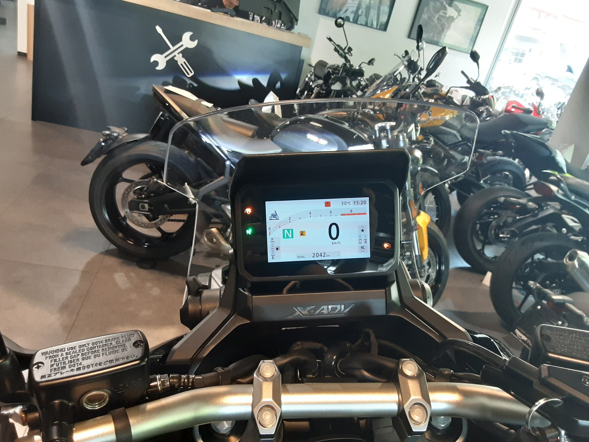HONDA X-ADV 750-image-7