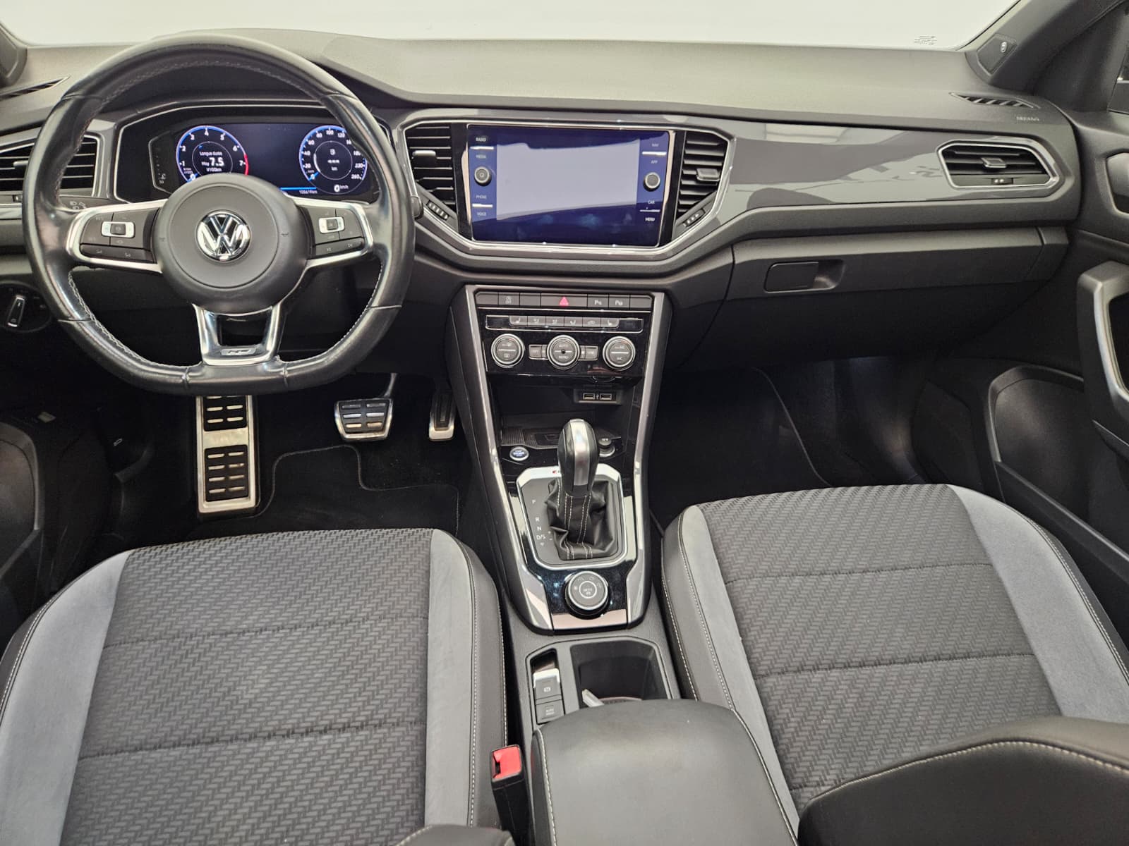 VW T-Roc 2.0 TSI Sport DSG 4Motion-image-9