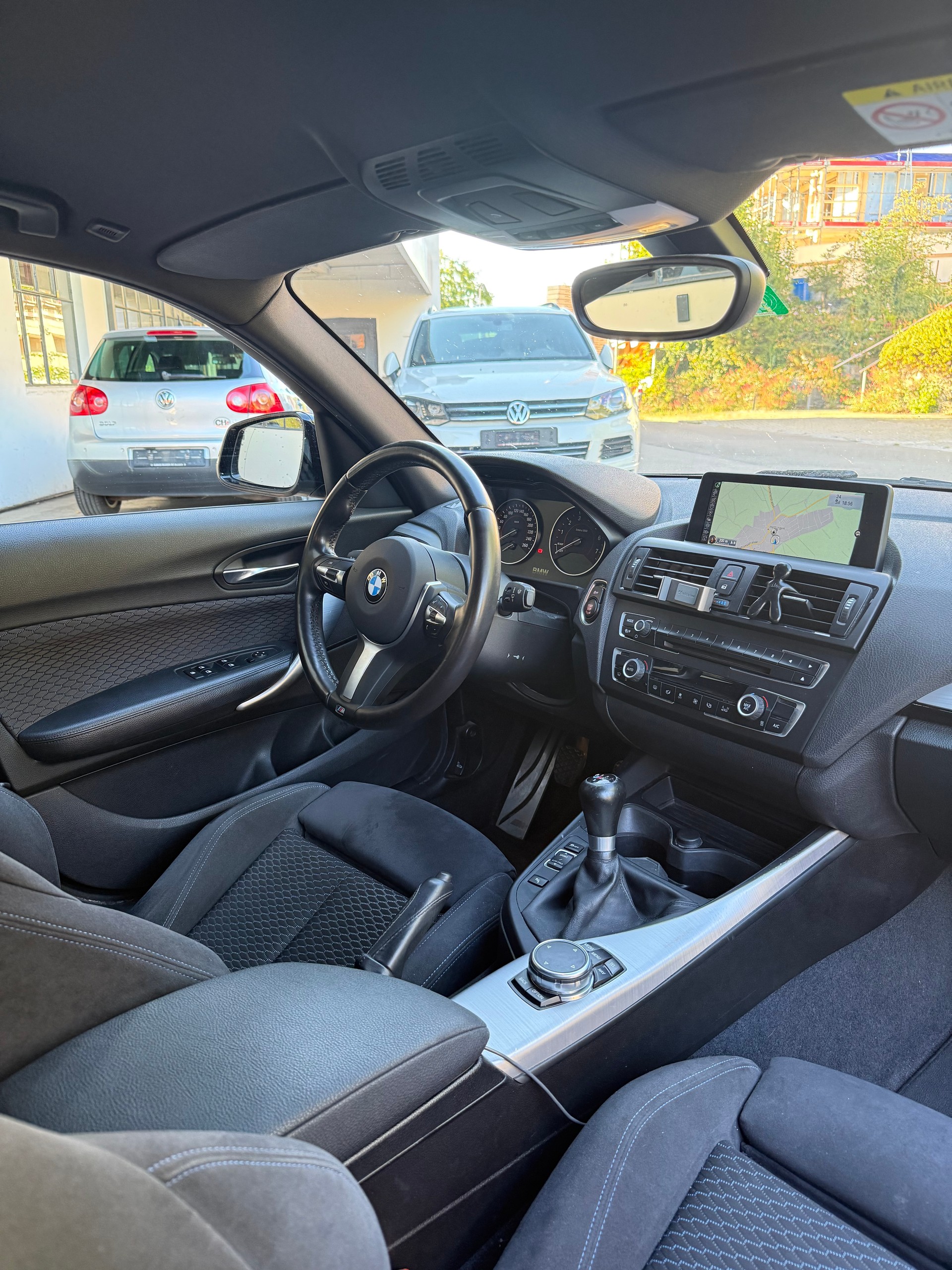 BMW 116i Sport Line-image-7
