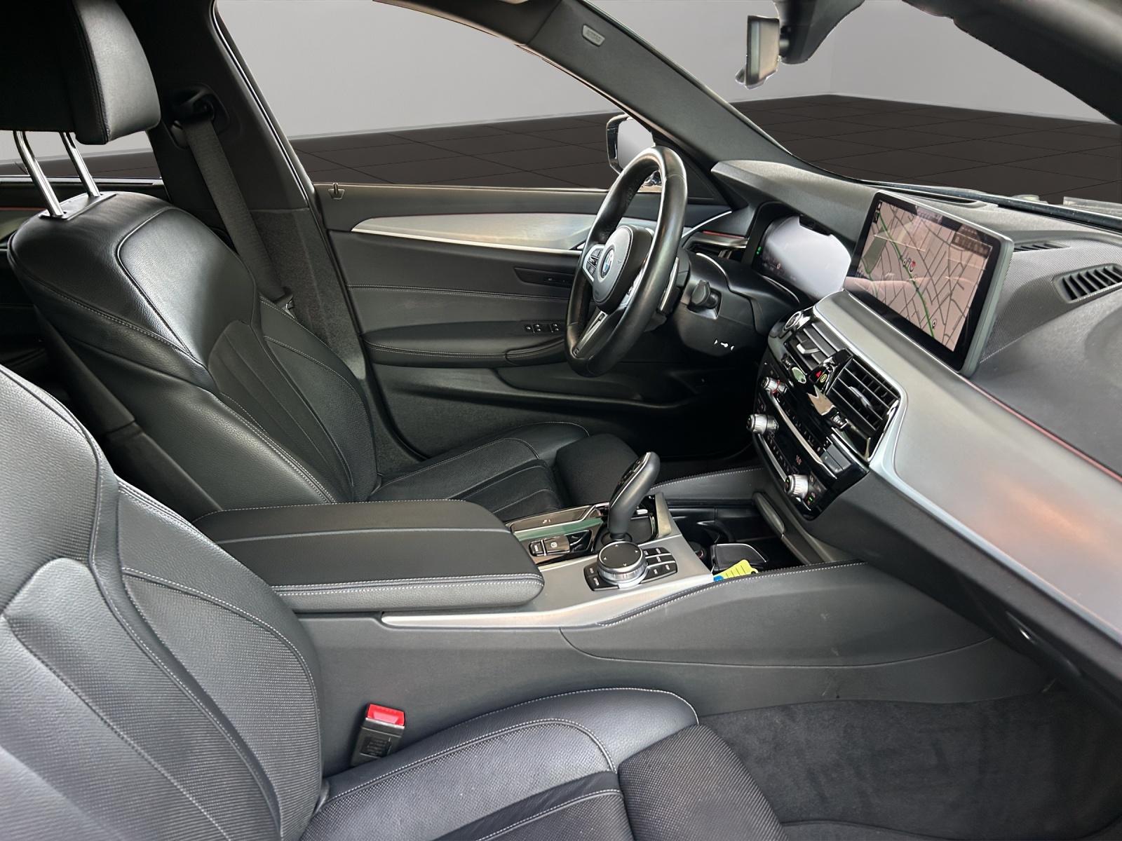 BMW 530i xDrive SAG Touring-image-6