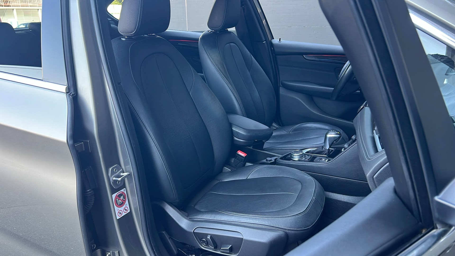 BMW 220d xDrive Active Tourer Luxury Line Steptronic-image-12