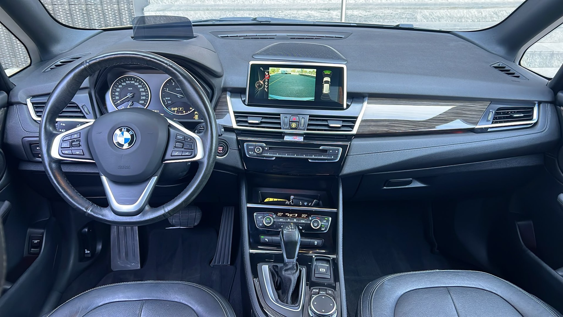 BMW 220d xDrive Active Tourer Luxury Line Steptronic-image-8