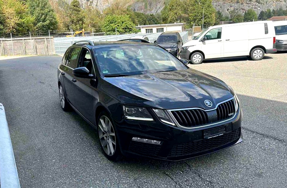 SKODA Octavia Combi 2.0 TDI RS 4x4 DSG