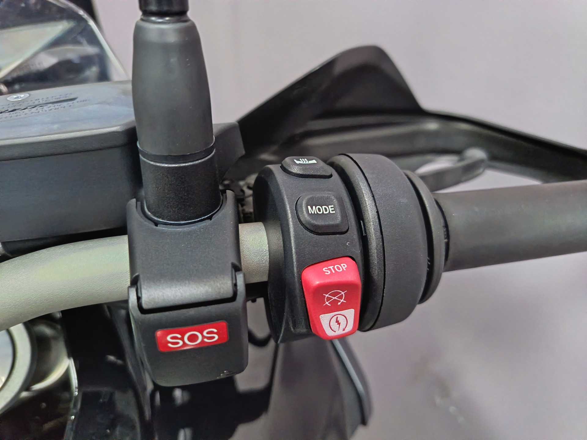 BMW F 850 GS Adventure Triple Black - Leasing 195 chf - Garantie étendue 08.2028-image-7
