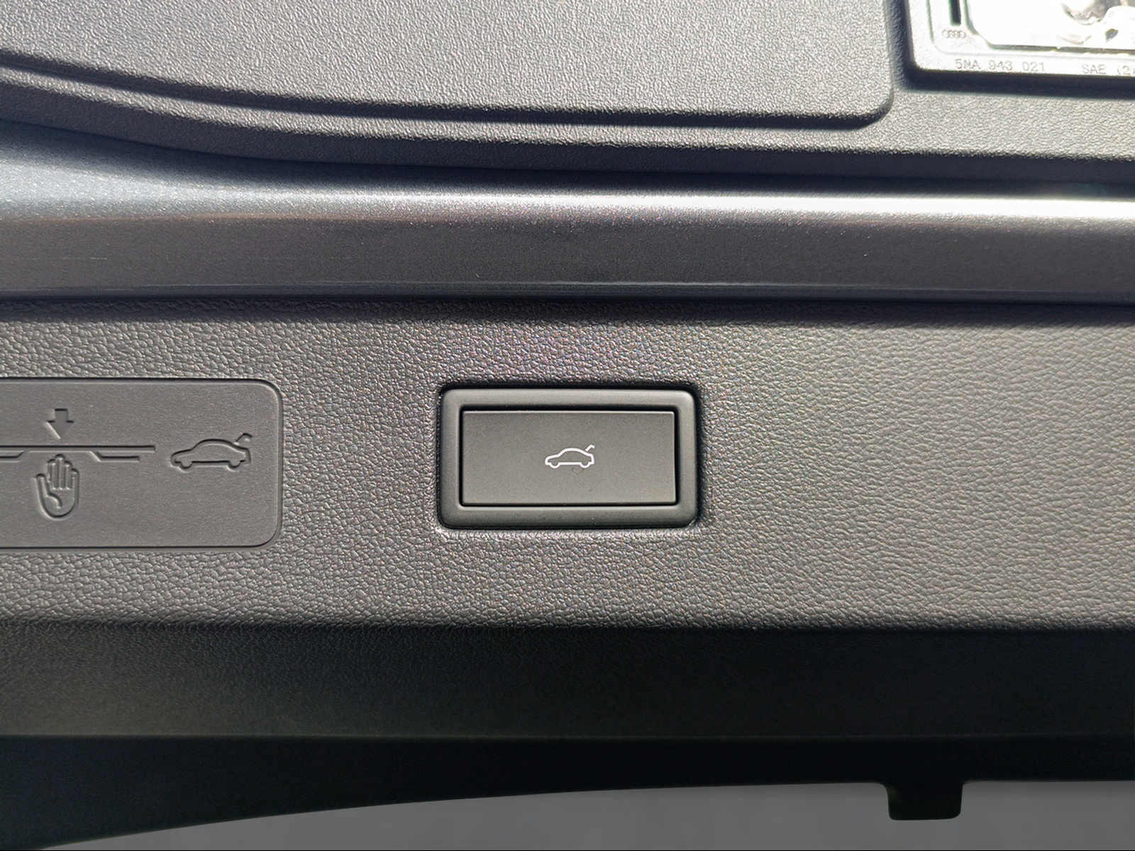VW VW T-Roc Style 1.5TSI eHybrid 150PS TSI / Vollausstattung-image-11