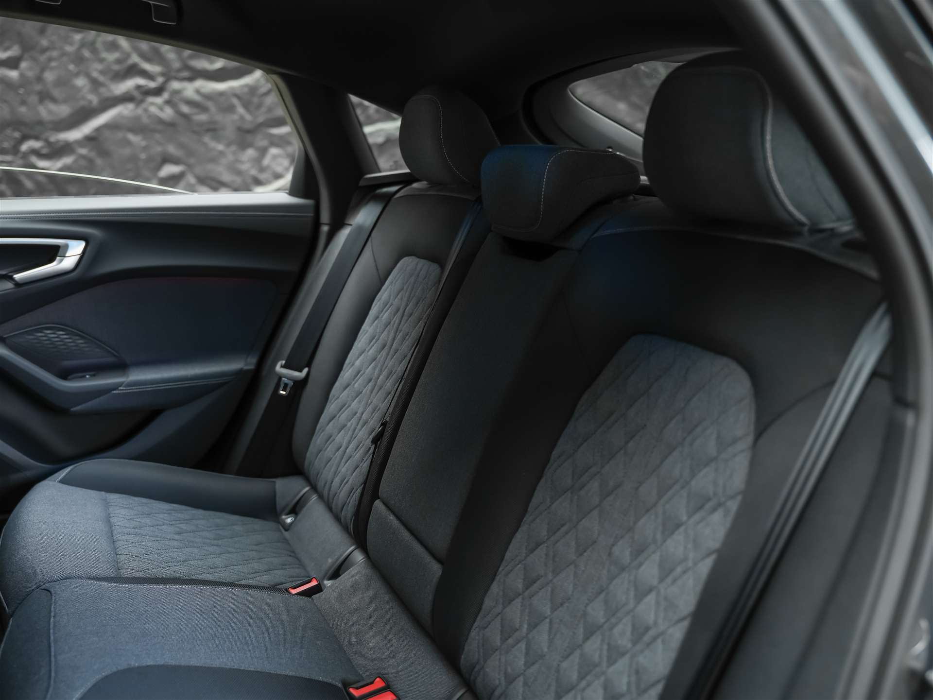 AUDI A5 Limousine 2.0 TFSI S tronic *Werksgarantie*Matrix LED*Sportsitze*Assistenten*-image-11