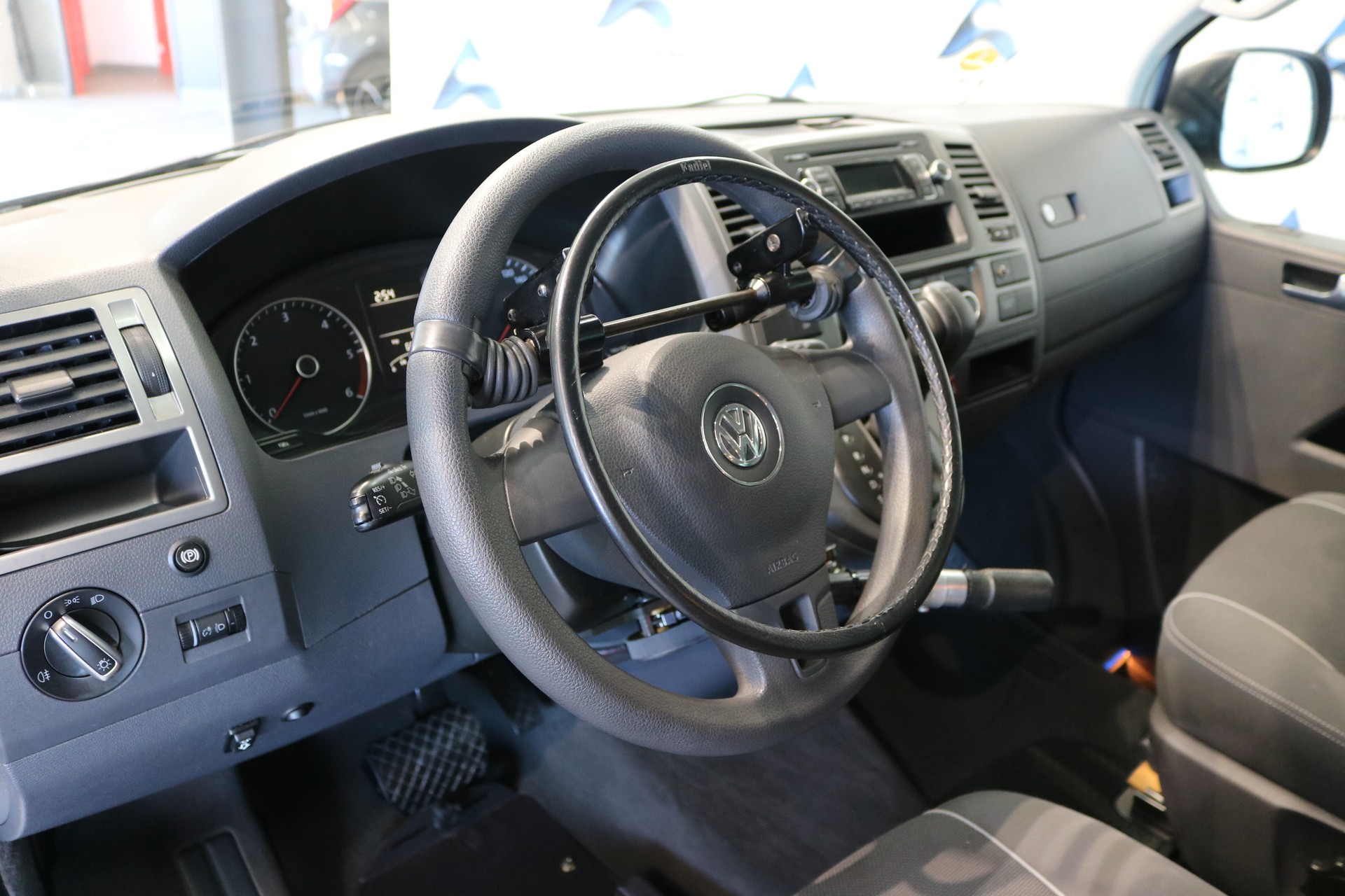 VW T5 Multivan 2.0 TDI CR Startline DSG-showroom-element-1