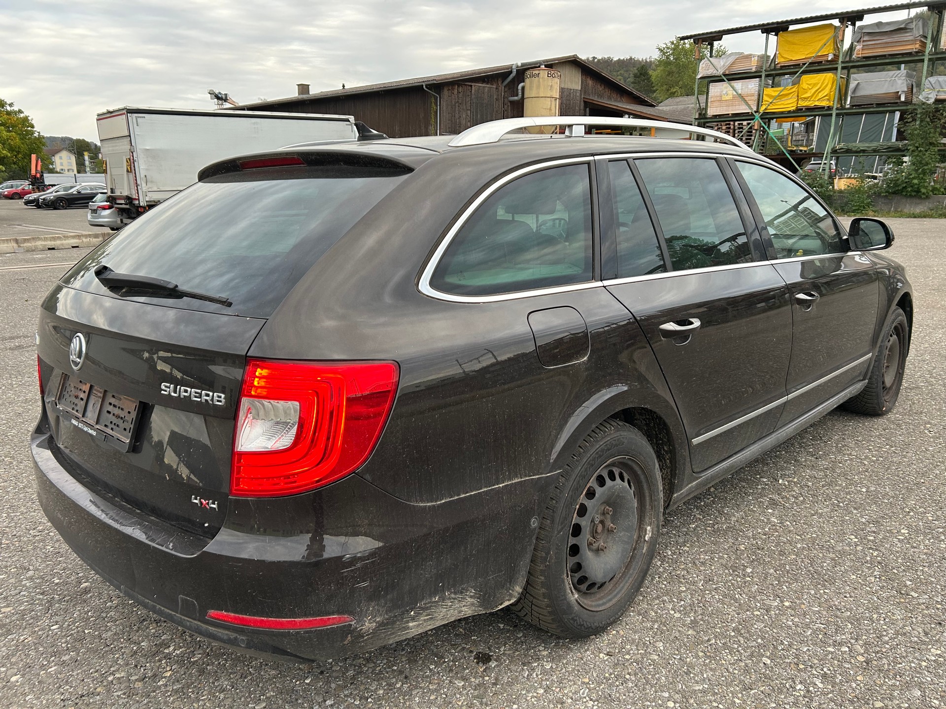 SKODA Superb Combi 2.0 TDi Elegance 4x4 DSG-showroom-element-1