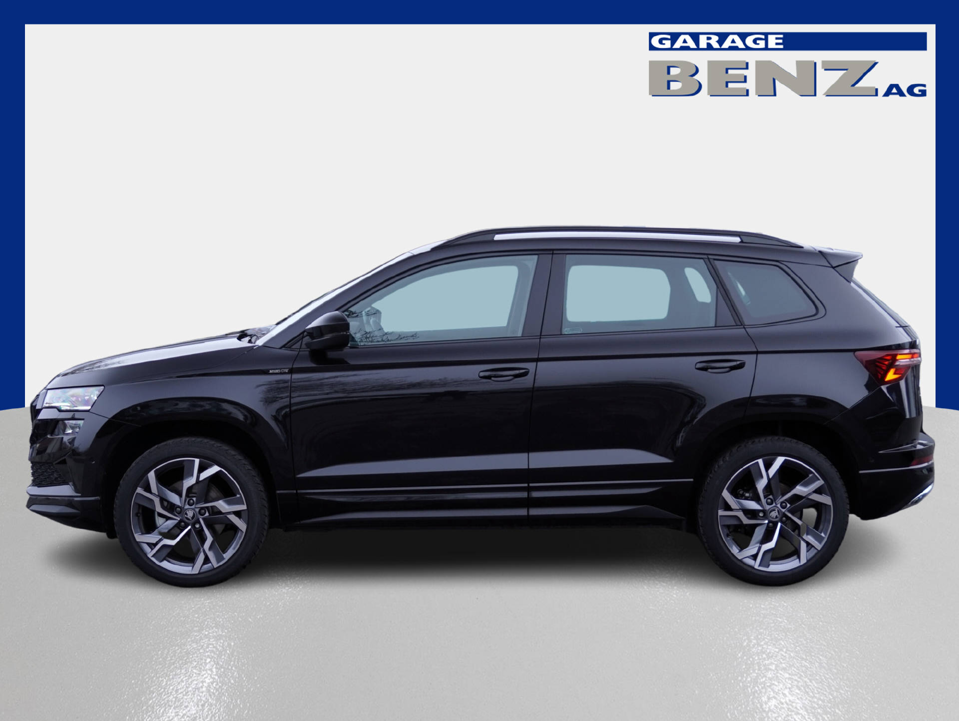 SKODA Karoq 2.0 TSI SportLine 4x4 DSG-showroom-element-3