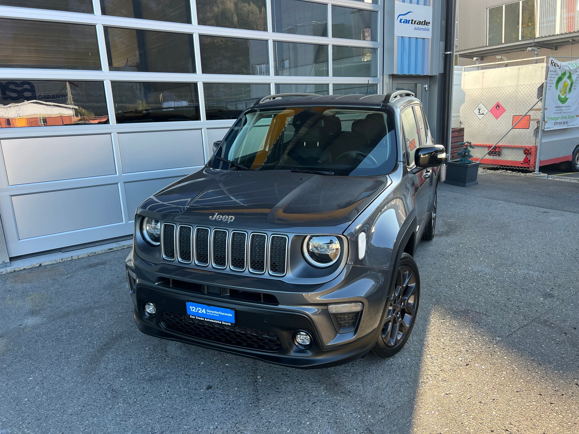 JEEP Renegade 1.3 T 4x4 PHEV Swiss Limited Plus *** CH- Fahrzeug **-showroom-element-3