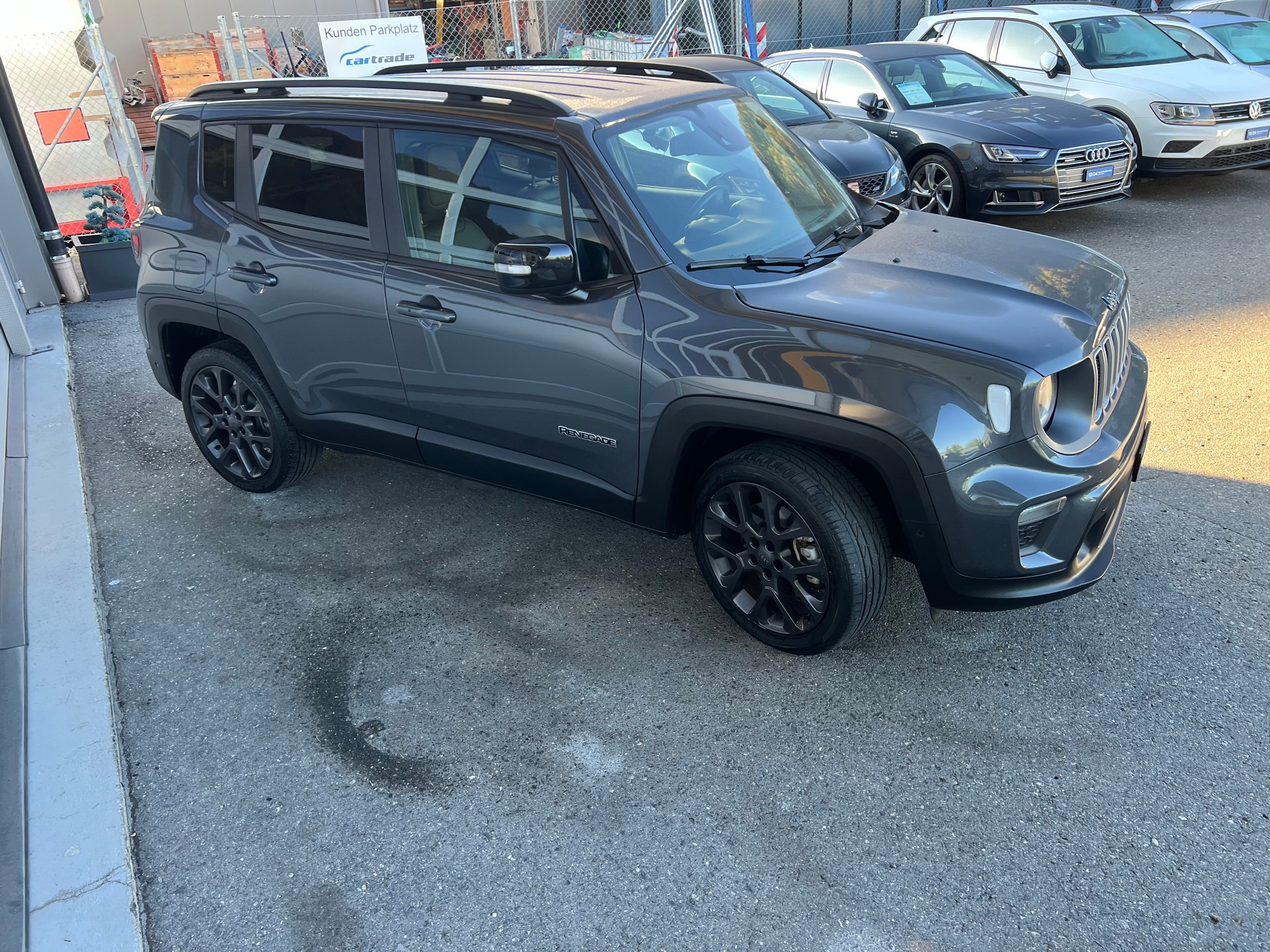 JEEP Renegade 1.3 T 4x4 PHEV Swiss Limited Plus *** CH- Fahrzeug **-showroom-element-1