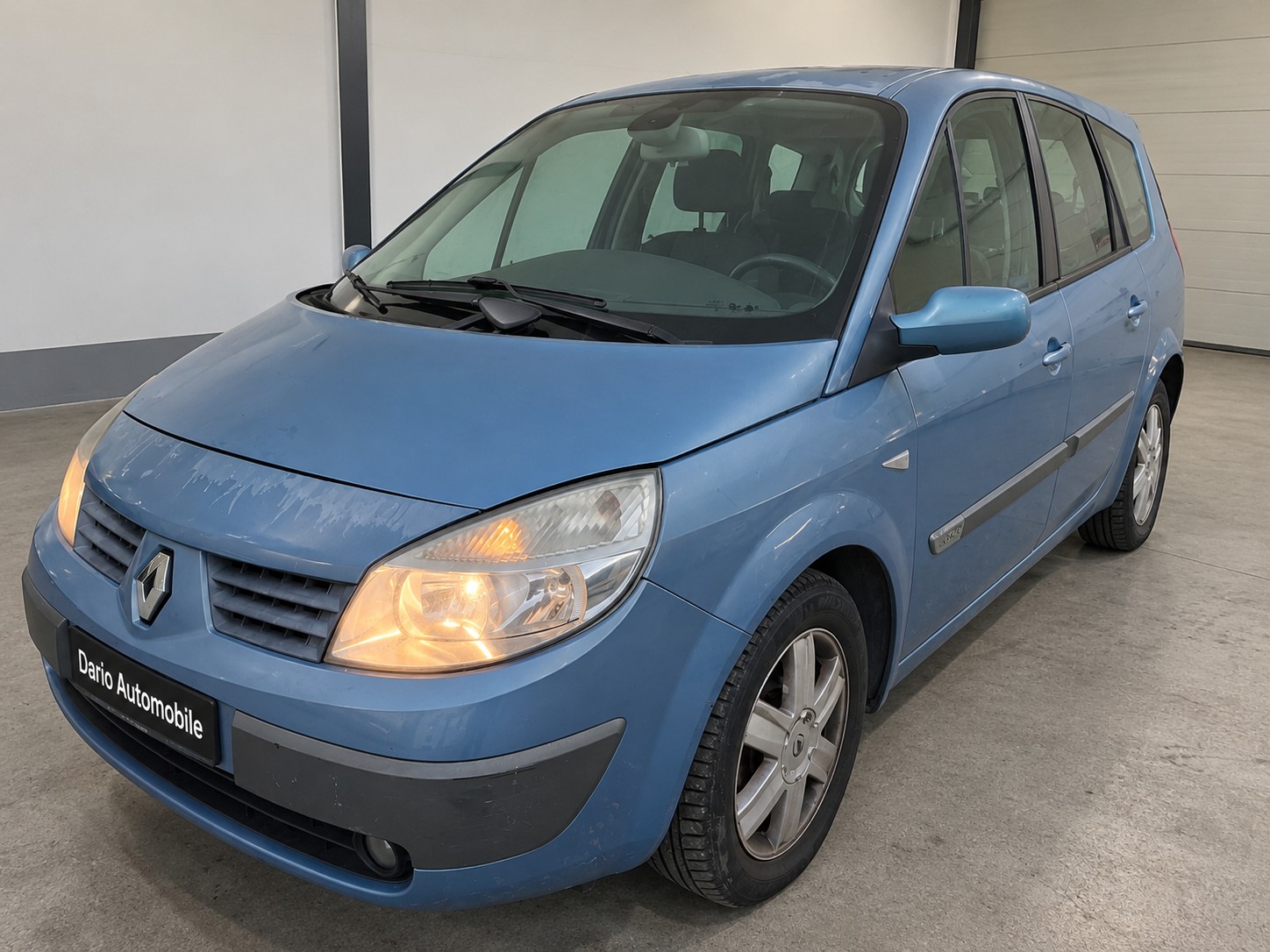 RENAULT Grand Scénic 2.0 16V Authentique Confort