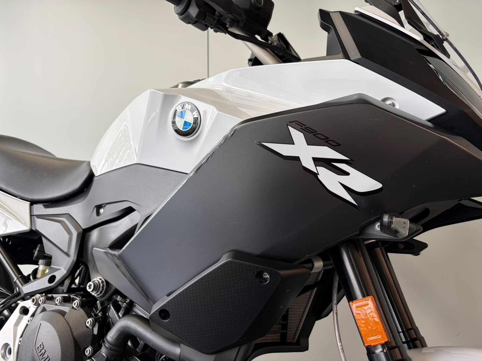 BMW F 900 XR ABS-image-7