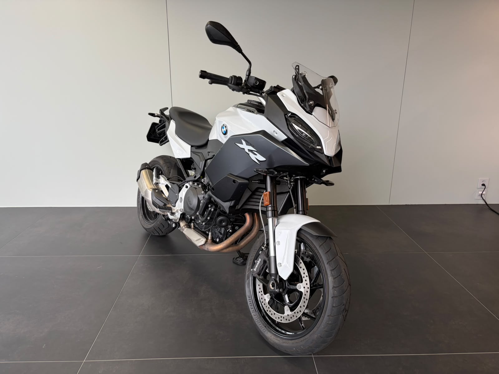 BMW F 900 XR ABS-image-3