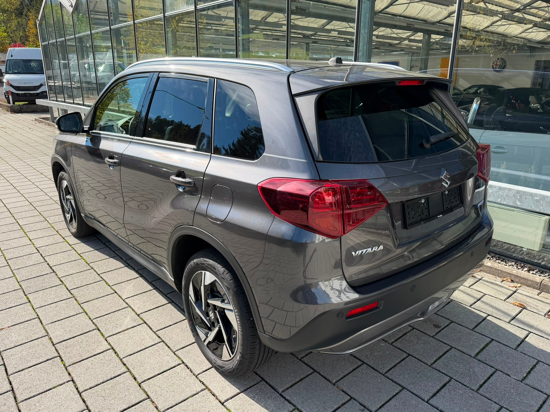 SUZUKI Vitara 1.5 Hybrid Compact Top 4x4 AGS-showroom-element-3