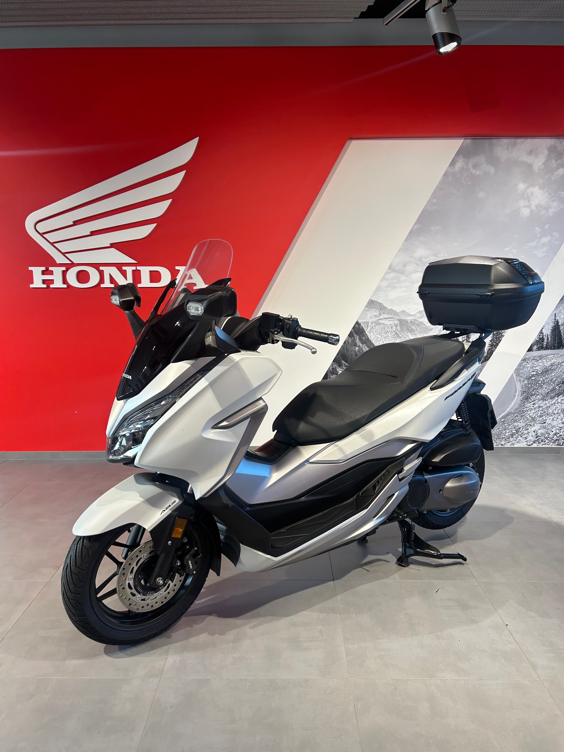 HONDA NSS 300 Forza ABS-image-0