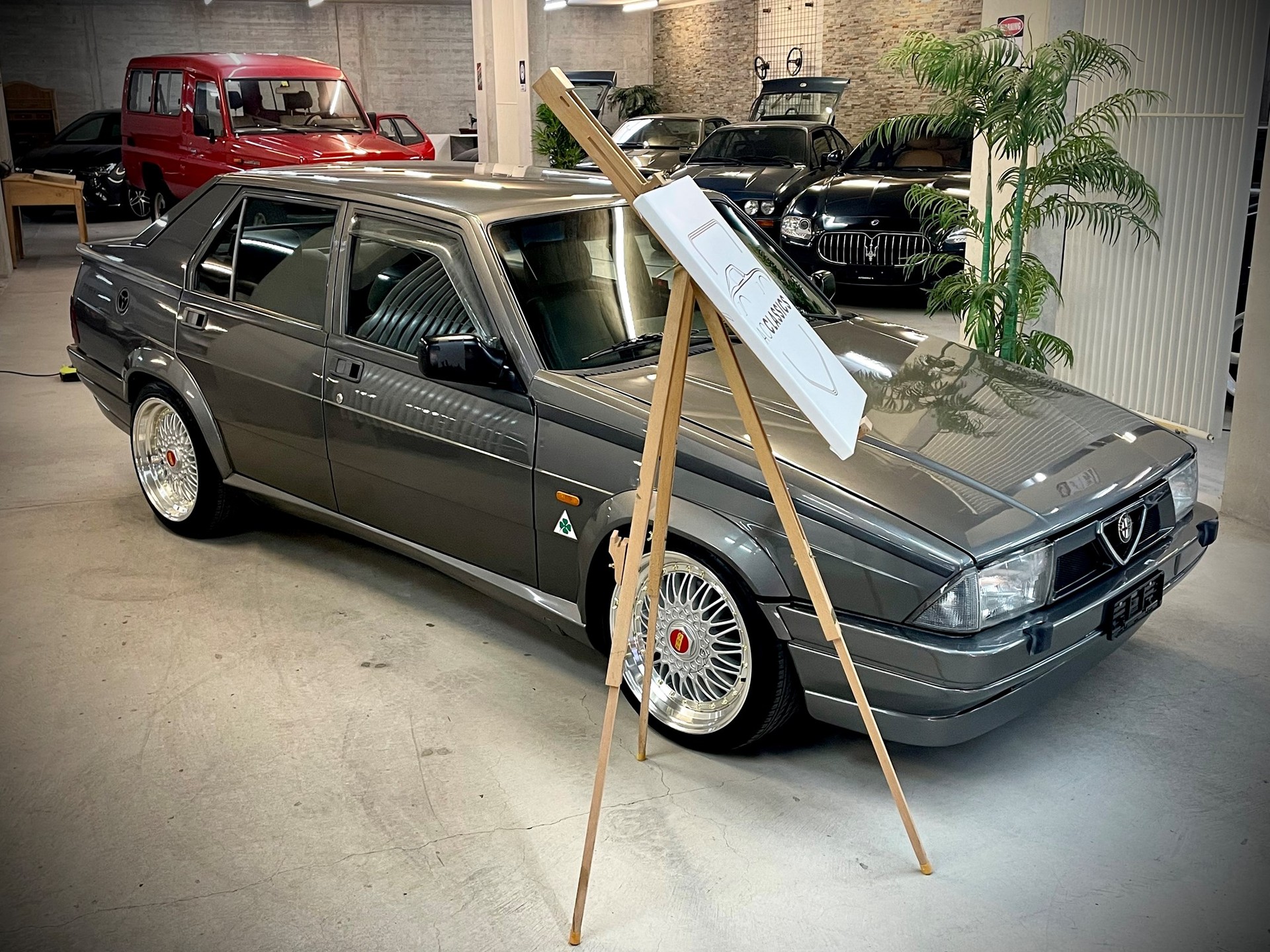 ALFA ROMEO 75 2.0 TS Super-showroom-element-3