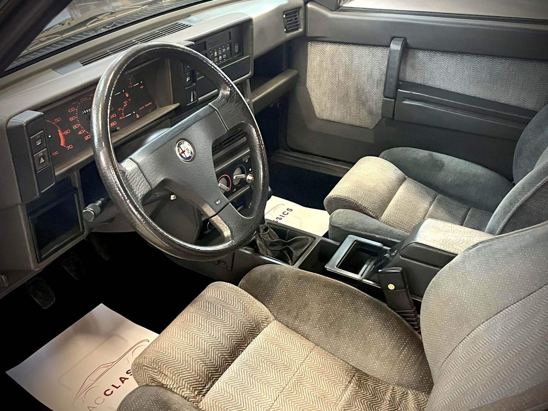 ALFA ROMEO 75 2.0 TS Super-image-12