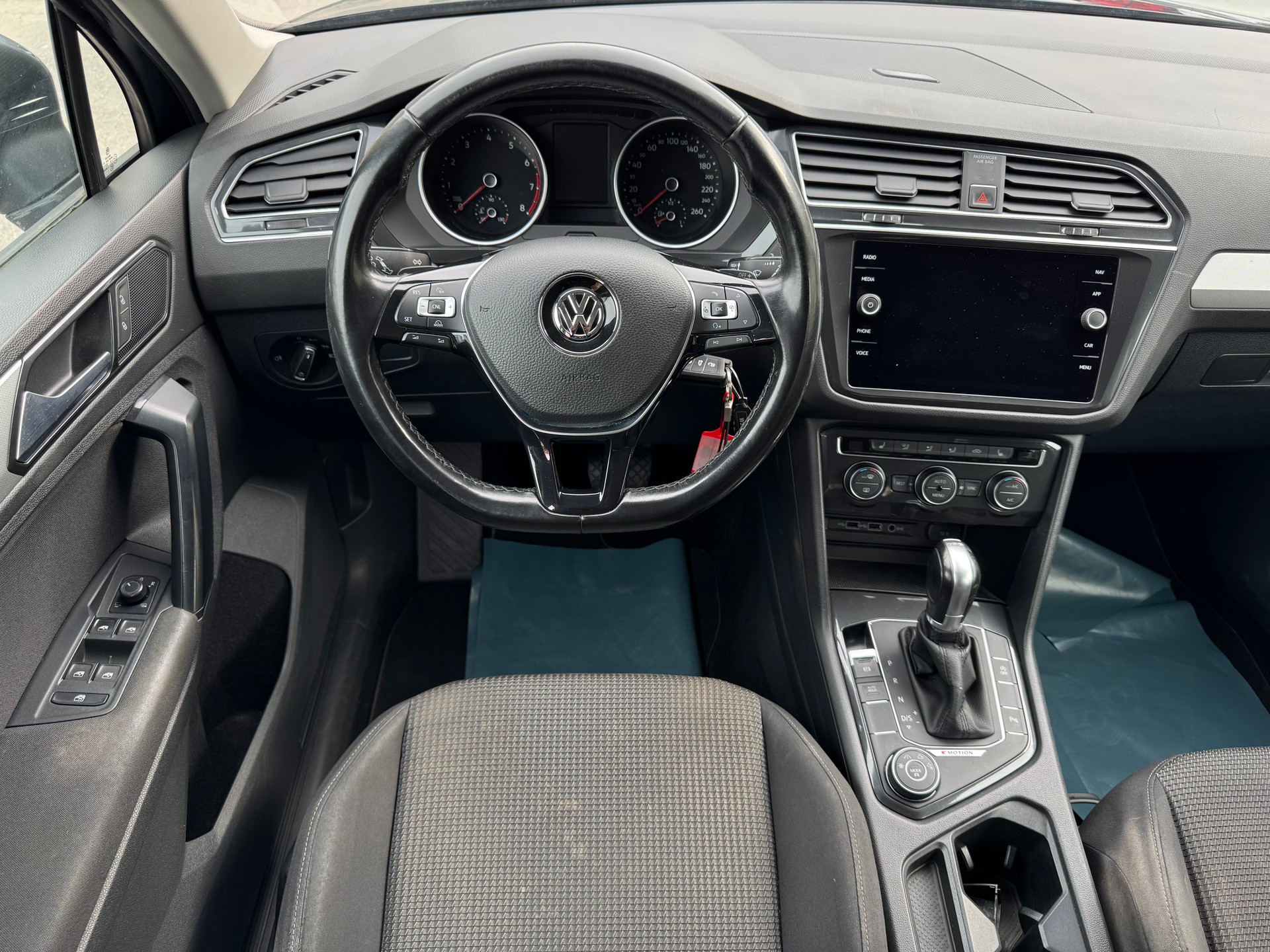 VW Tiguan 1.4TSI ACT Trendline 4Motion DSG-image-12