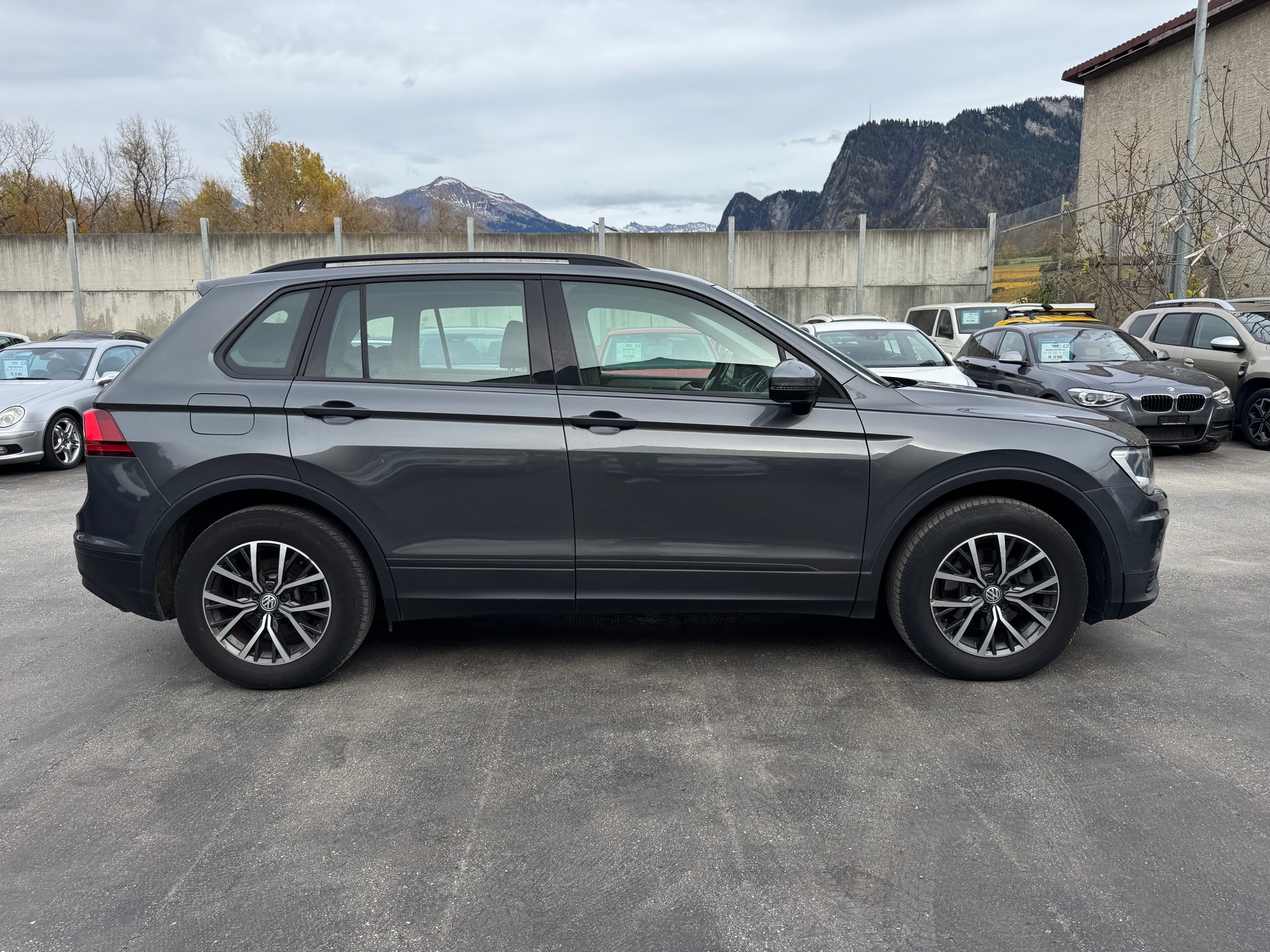 VW Tiguan 1.4TSI ACT Trendline 4Motion DSG-image-2