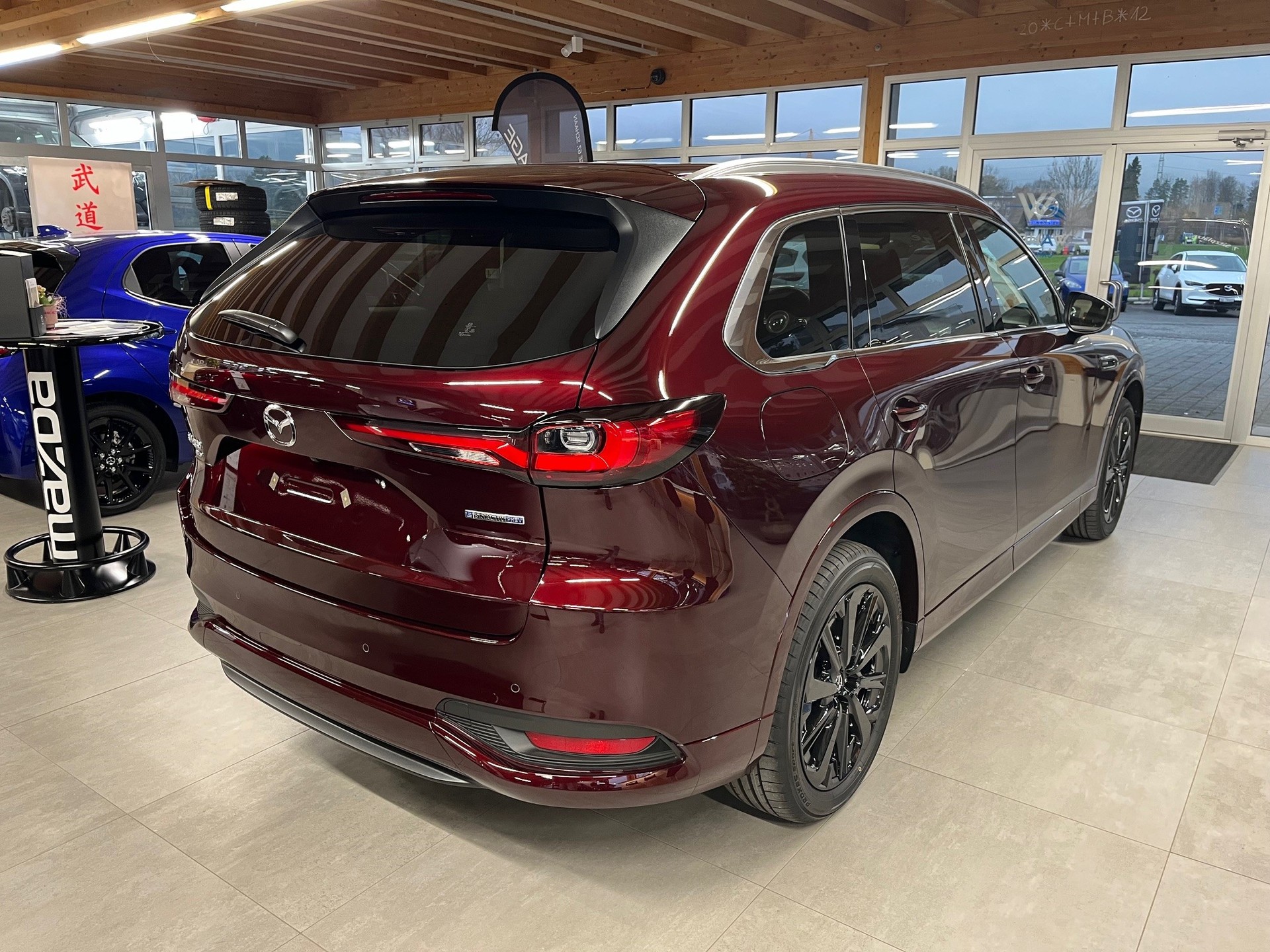 MAZDA CX-80 PHEV 327ps 8AT AWD Homura Plus-image-3