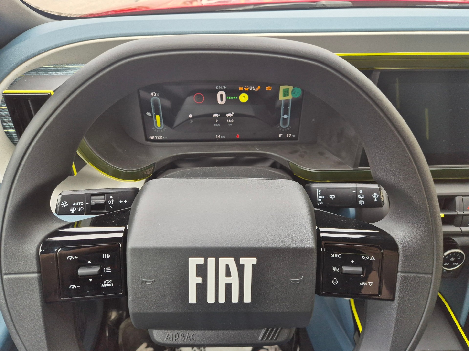 FIAT Grande Panda Elektro Red-image-11