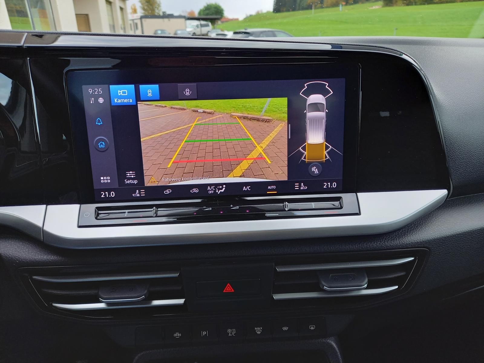 FORD Tourneo Connect 2.0 EcoBlue Titanium Automat-image-6