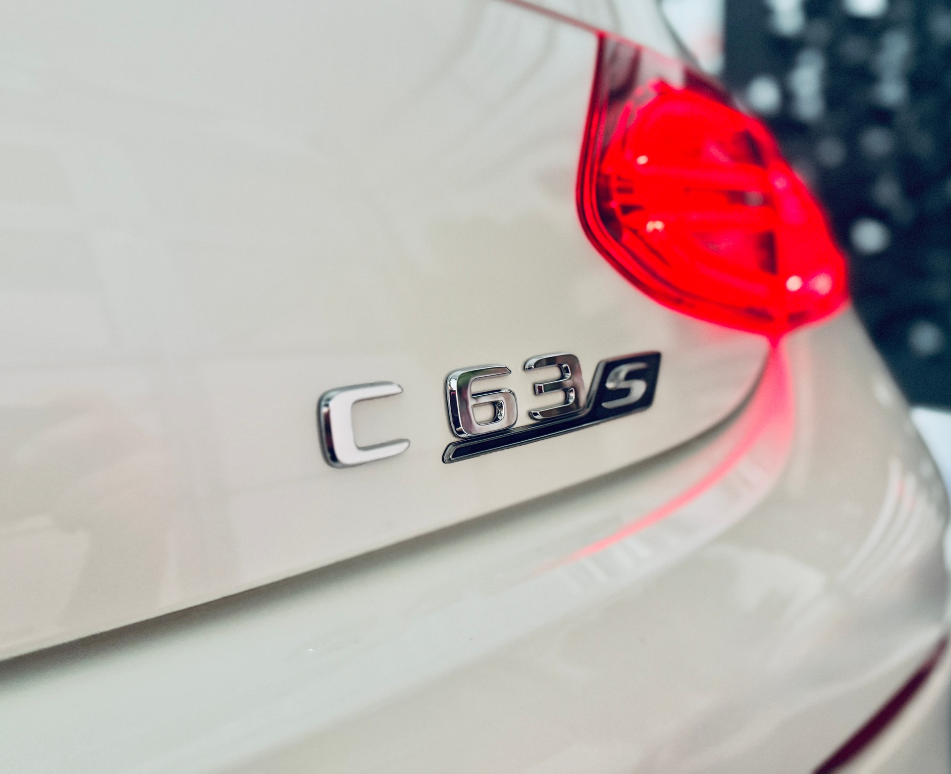 MERCEDES-BENZ C 63 S AMG Premium 9G-tronic-image-9