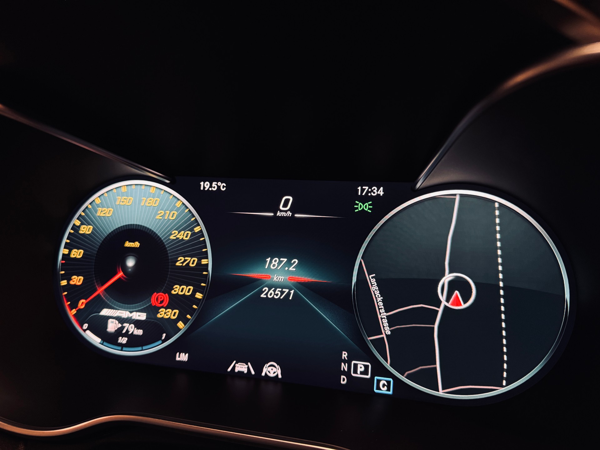 MERCEDES-BENZ C 63 S AMG Premium 9G-tronic-image-17