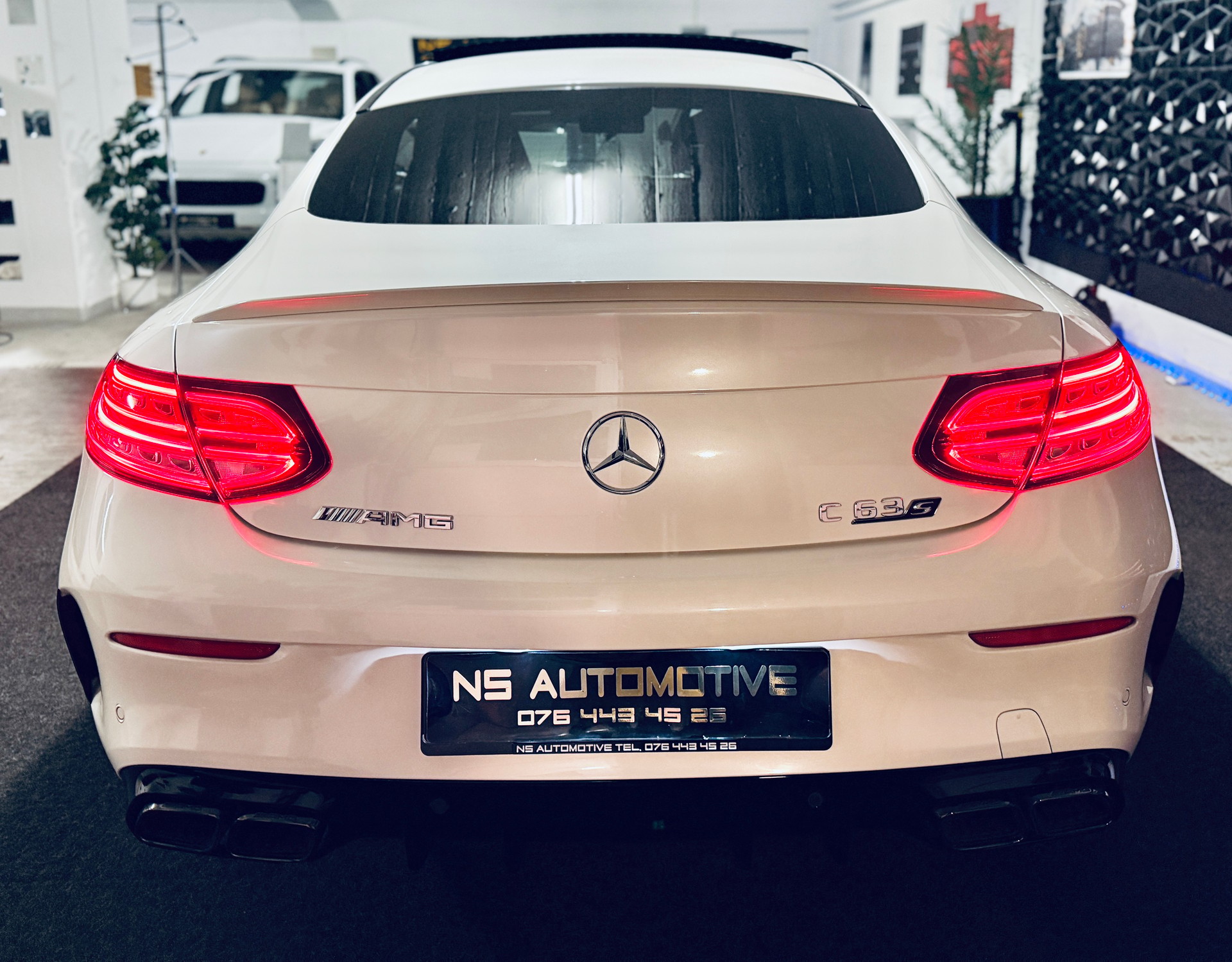 MERCEDES-BENZ C 63 S AMG Premium 9G-tronic-image-4