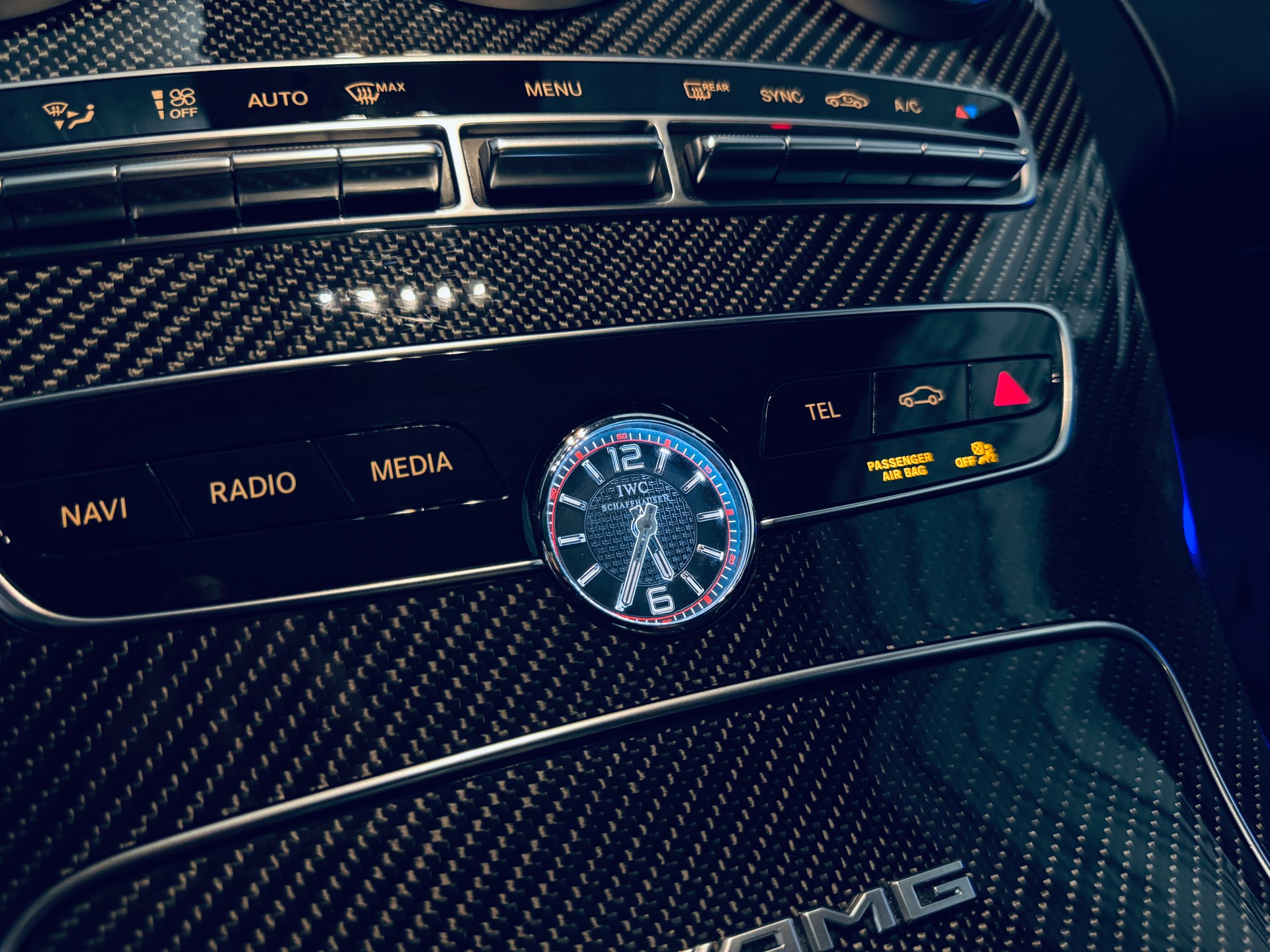 MERCEDES-BENZ C 63 S AMG Premium 9G-tronic-image-23