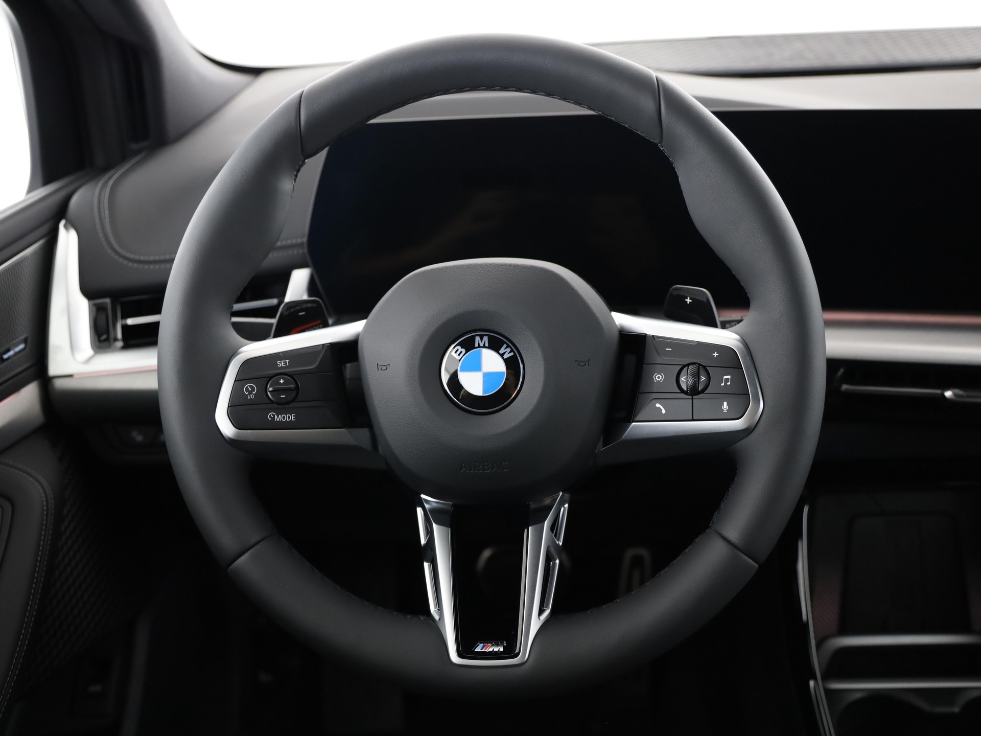 BMW 223d xDrive SDKG Active Tourer-image-18