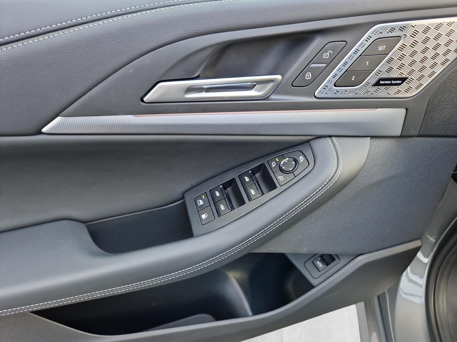 BMW 230e xDrive Active Tourer M Sport-image-18