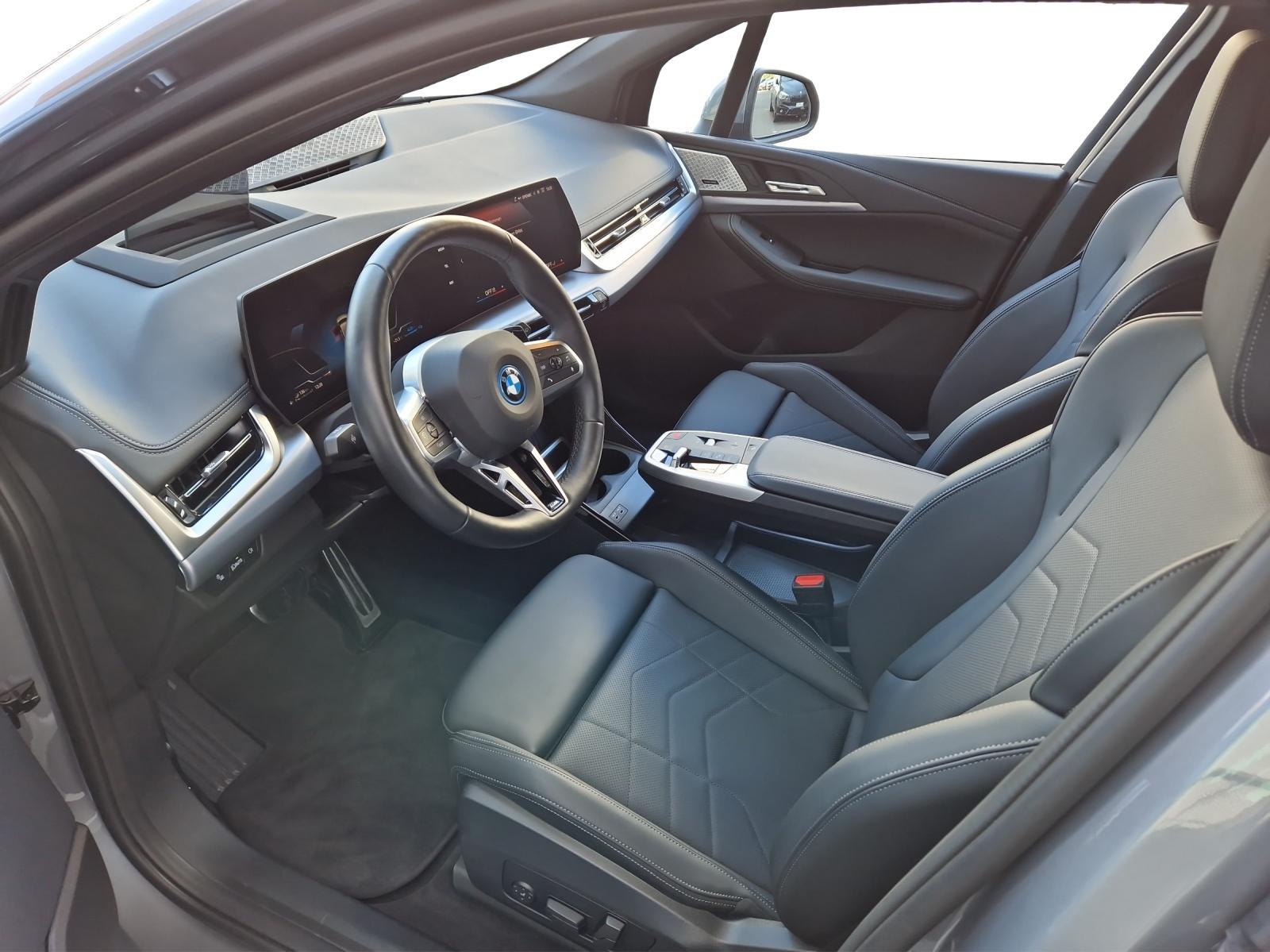 BMW 230e xDrive Active Tourer M Sport-image-17