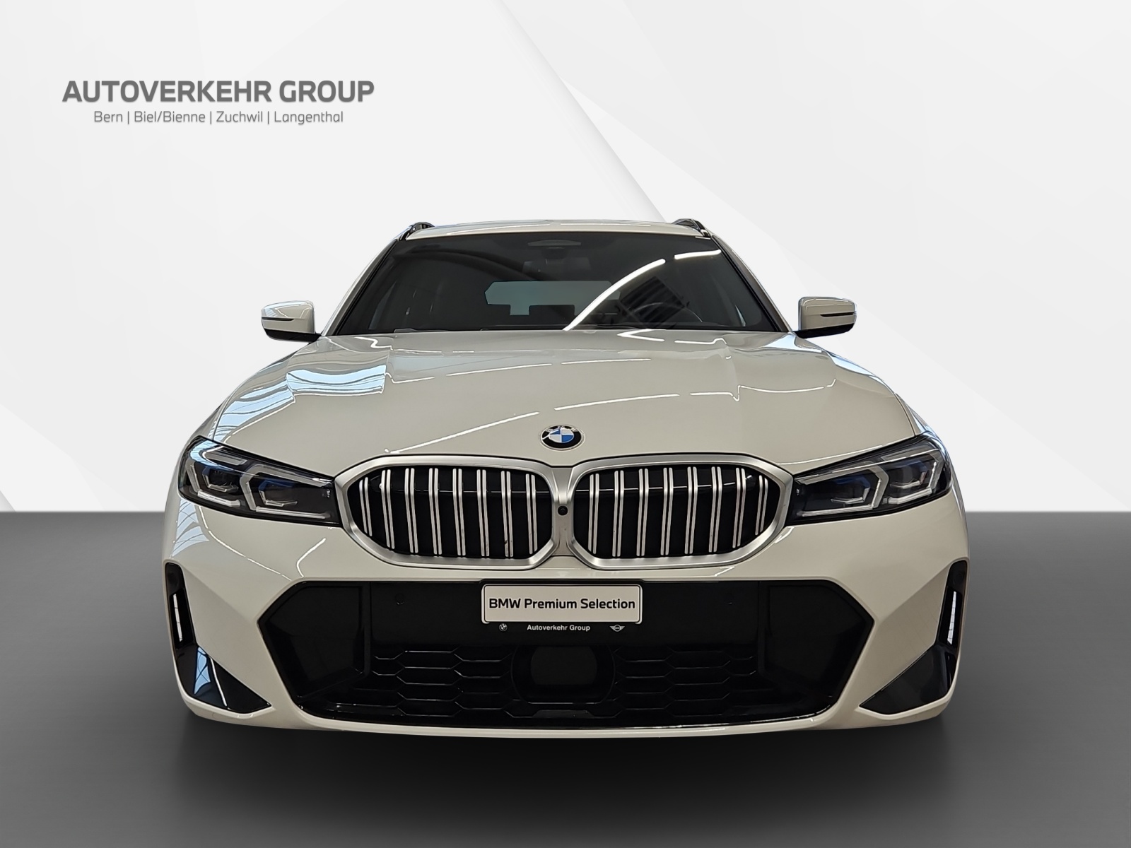 BMW 320d xDrive Touring M Sport 48V-showroom-element-1