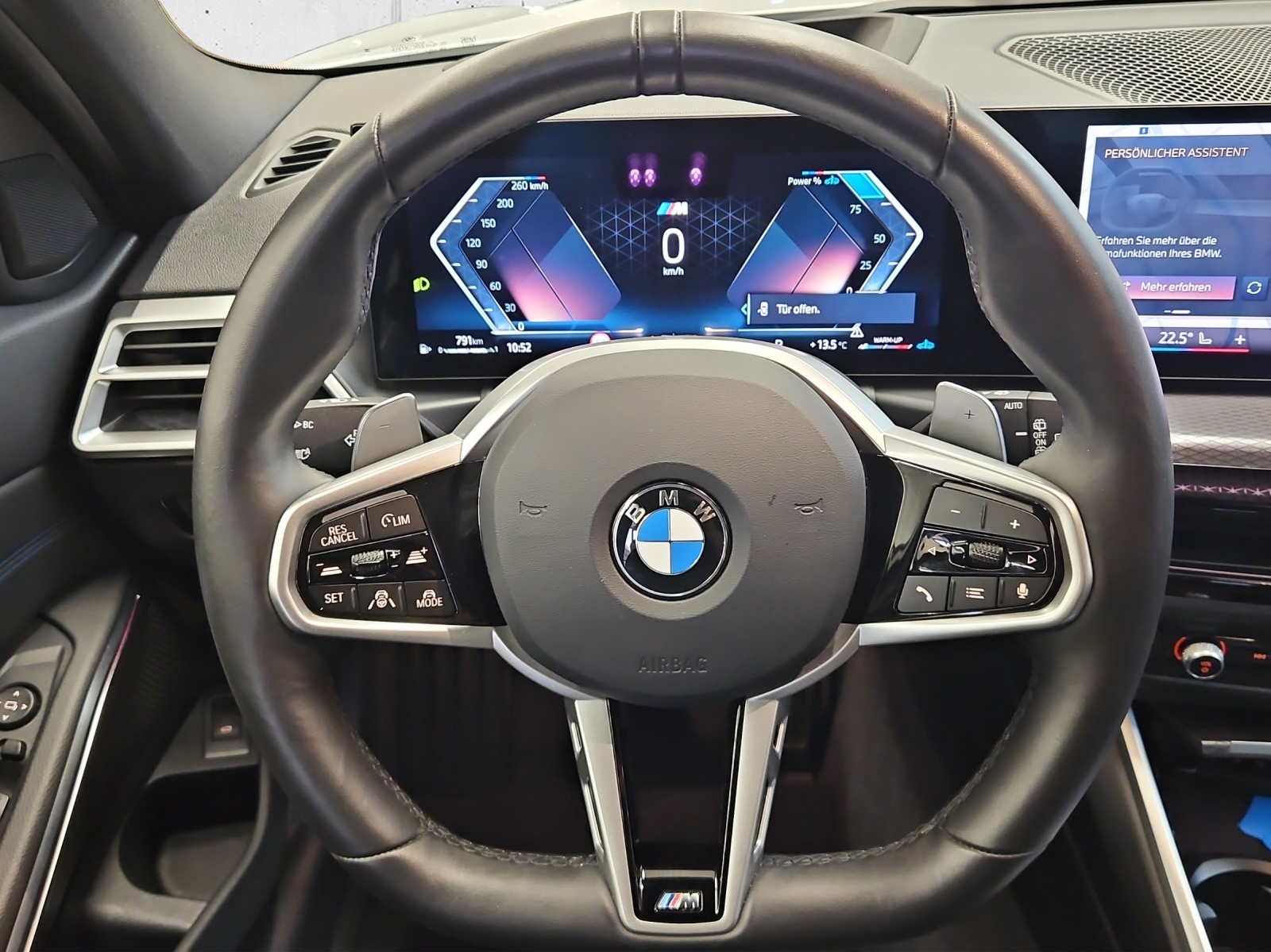 BMW 320d xDrive Touring M Sport 48V-image-11