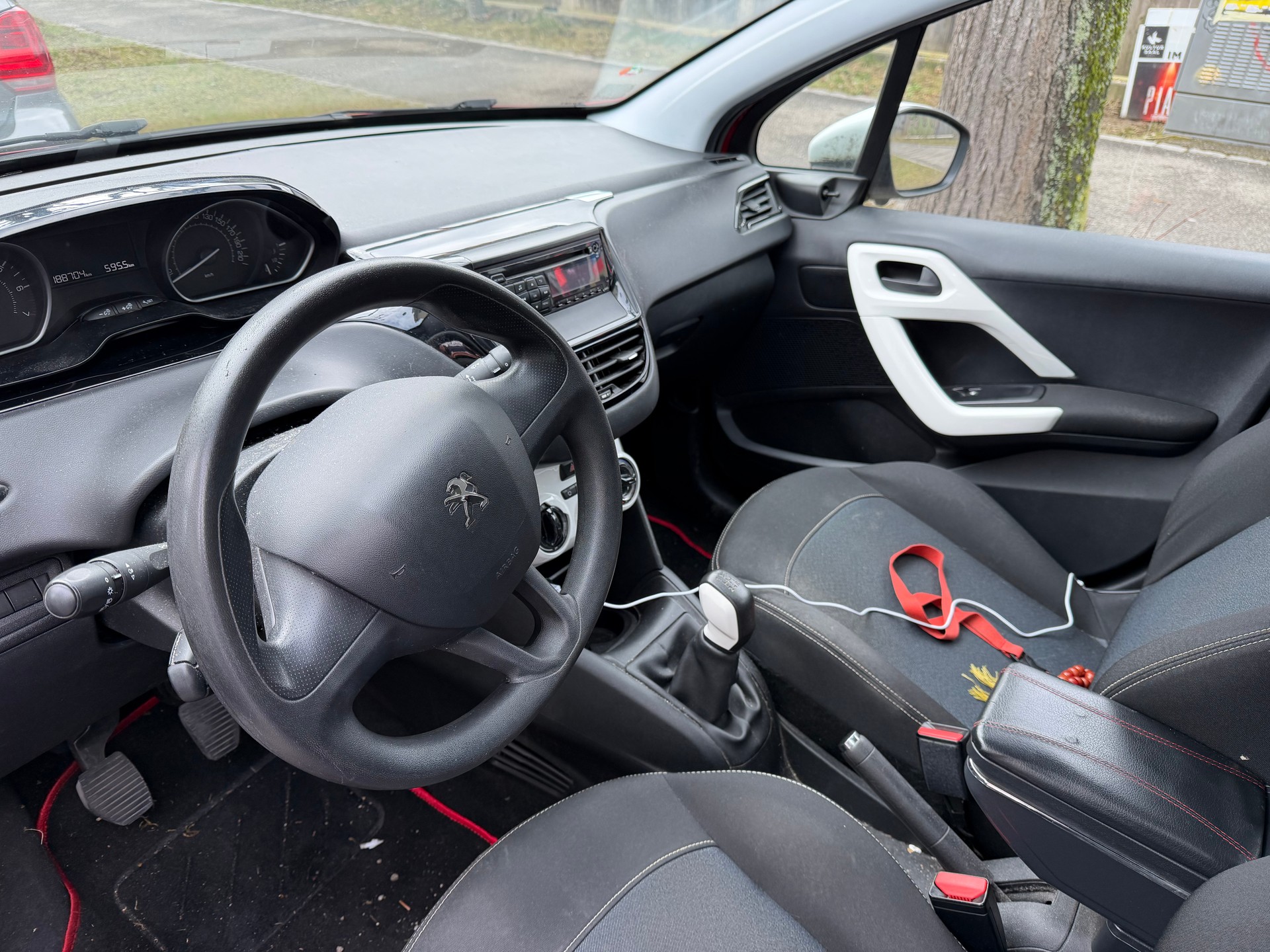 PEUGEOT 208 1.0 PureTech Access-image-8