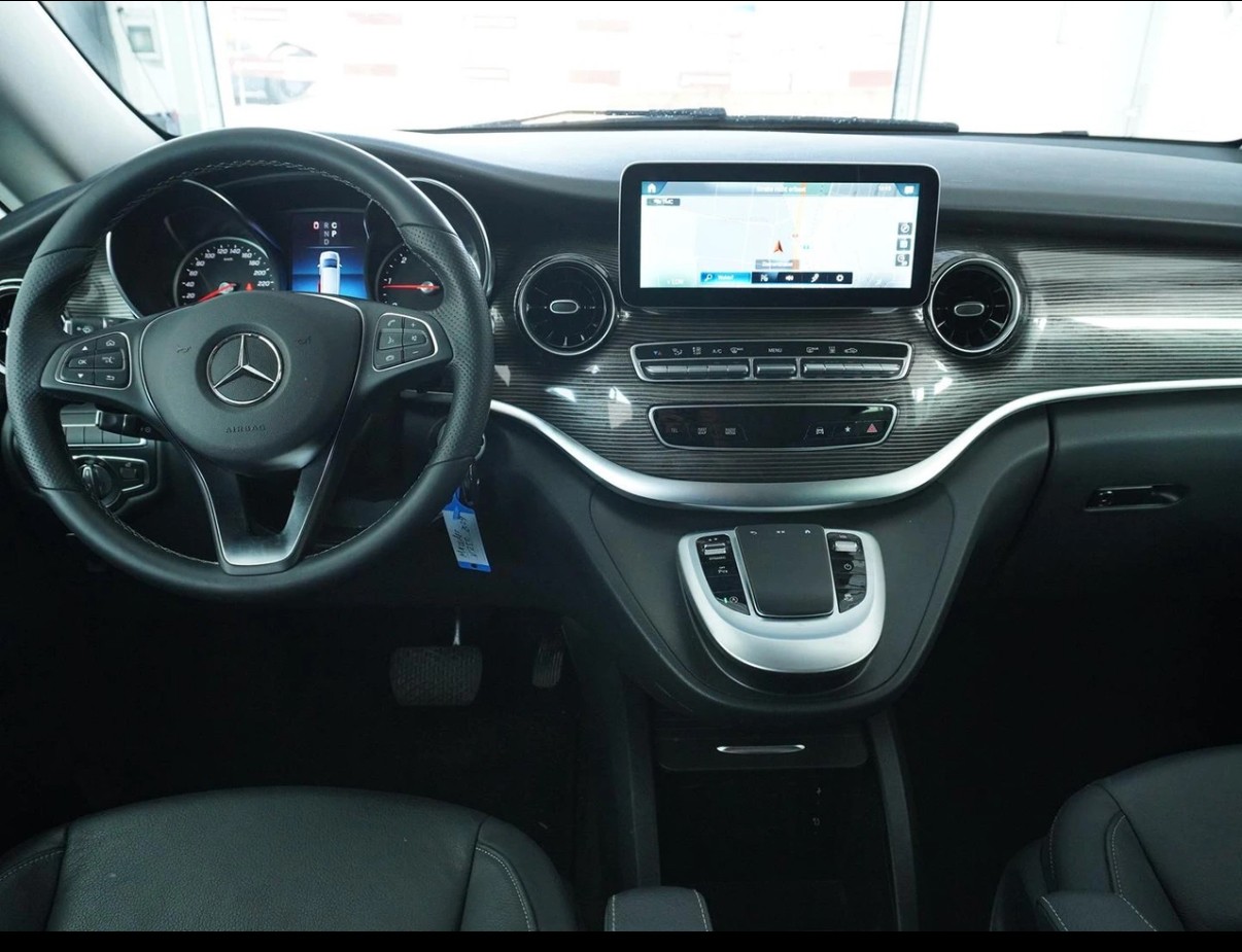 MERCEDES-BENZ V 220 d Avantgarde lang 9G-Tronic-image-8