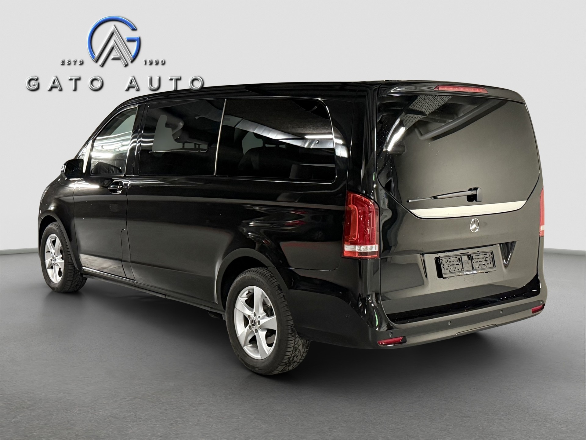 MERCEDES-BENZ V 220 d Avantgarde lang 9G-Tronic-showroom-element-2