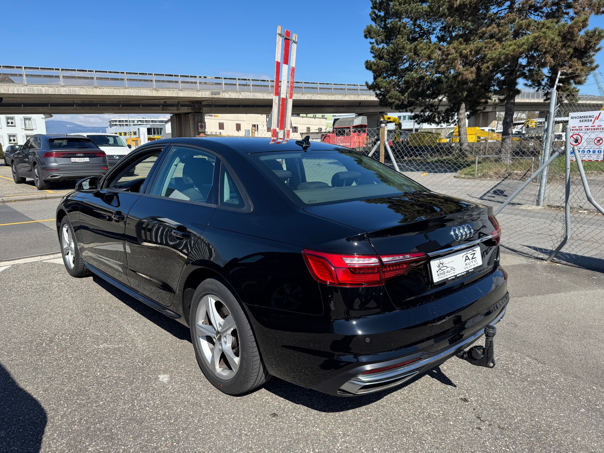 AUDI A4 Limousine 35 TDI 🇨🇭advanced S-tronic-showroom-element-2