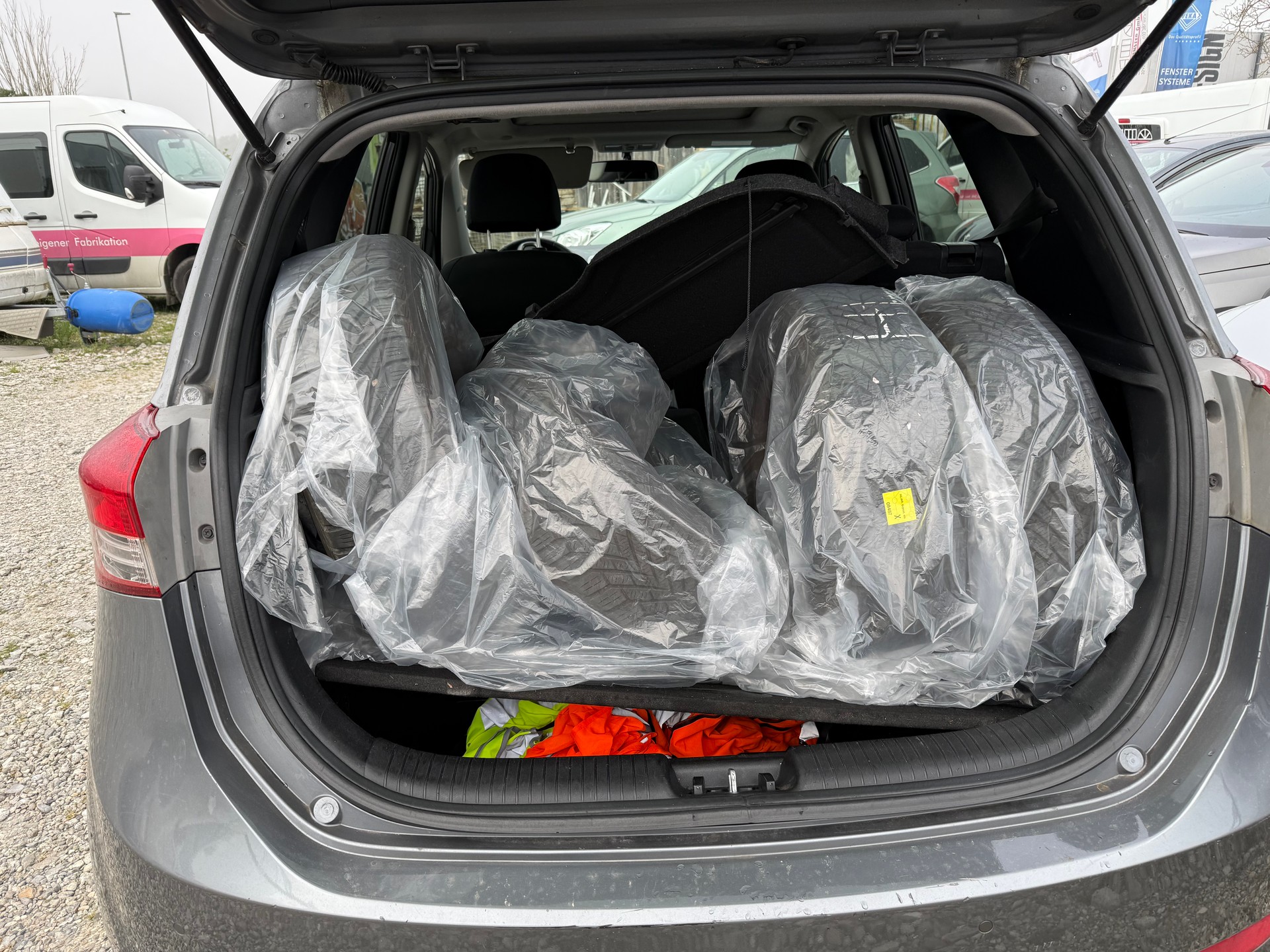HYUNDAI iX20 1.6 Premium Automatic-image-10