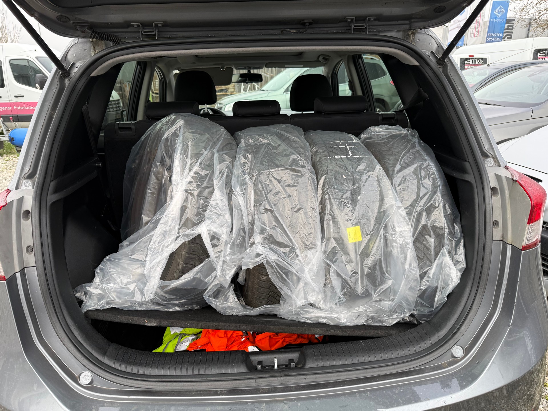 HYUNDAI iX20 1.6 Premium Automatic-image-9