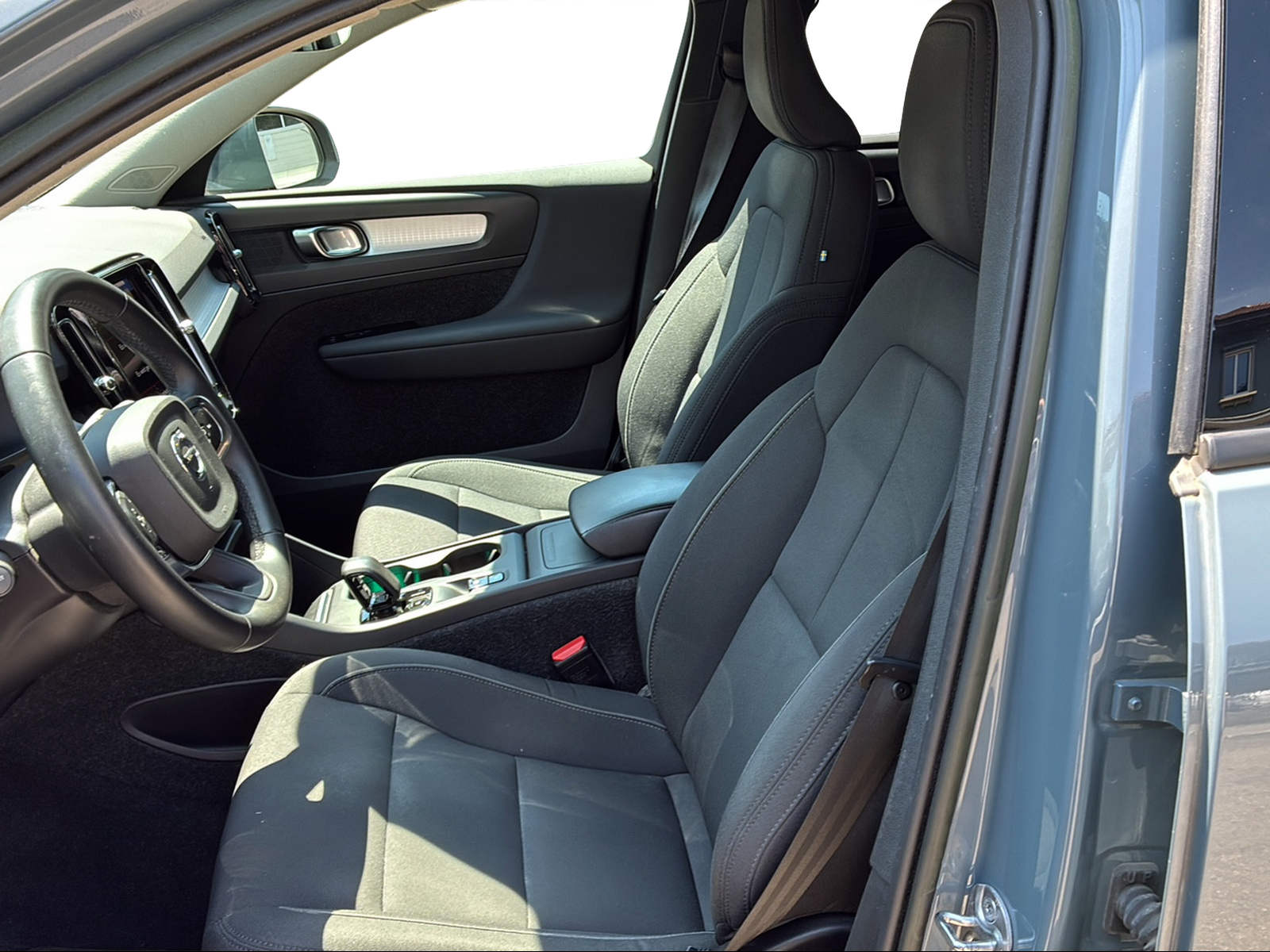VOLVO XC40 1.5 T2 Xcite-image-9