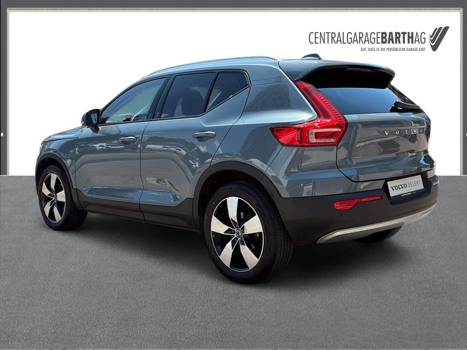 VOLVO XC40 1.5 T2 Xcite-showroom-element-3