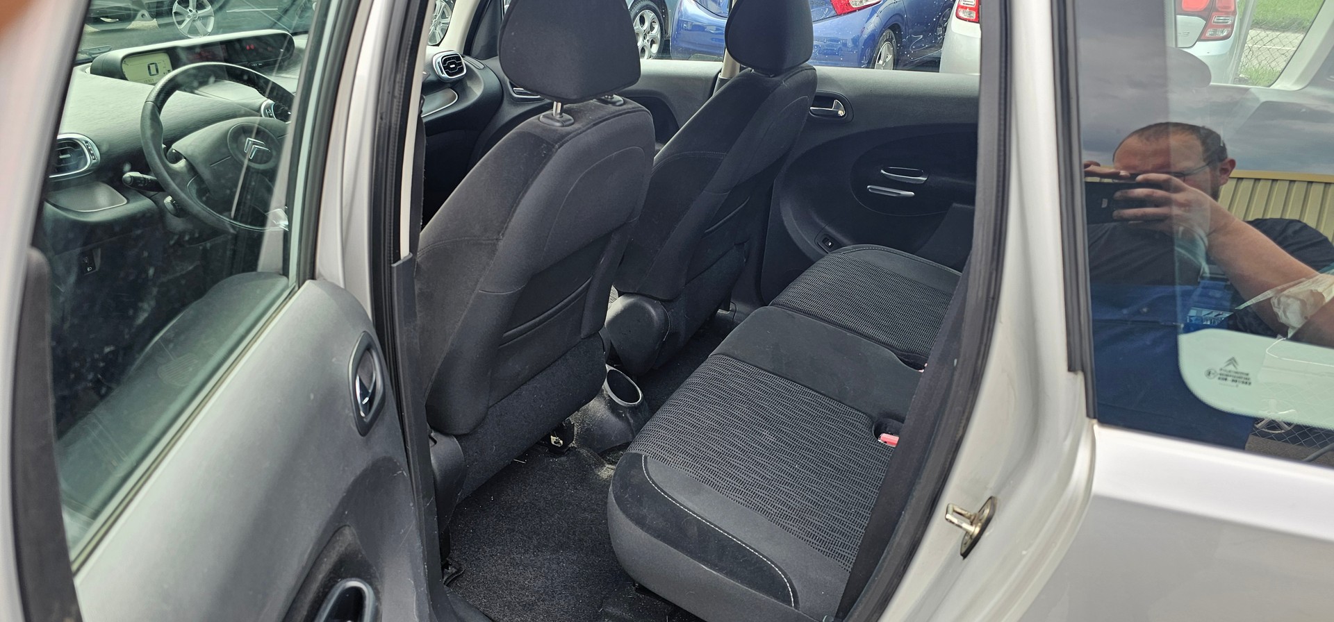 CITROEN C3 Picasso 1.6i 16V Exclusive EGS6-image-5