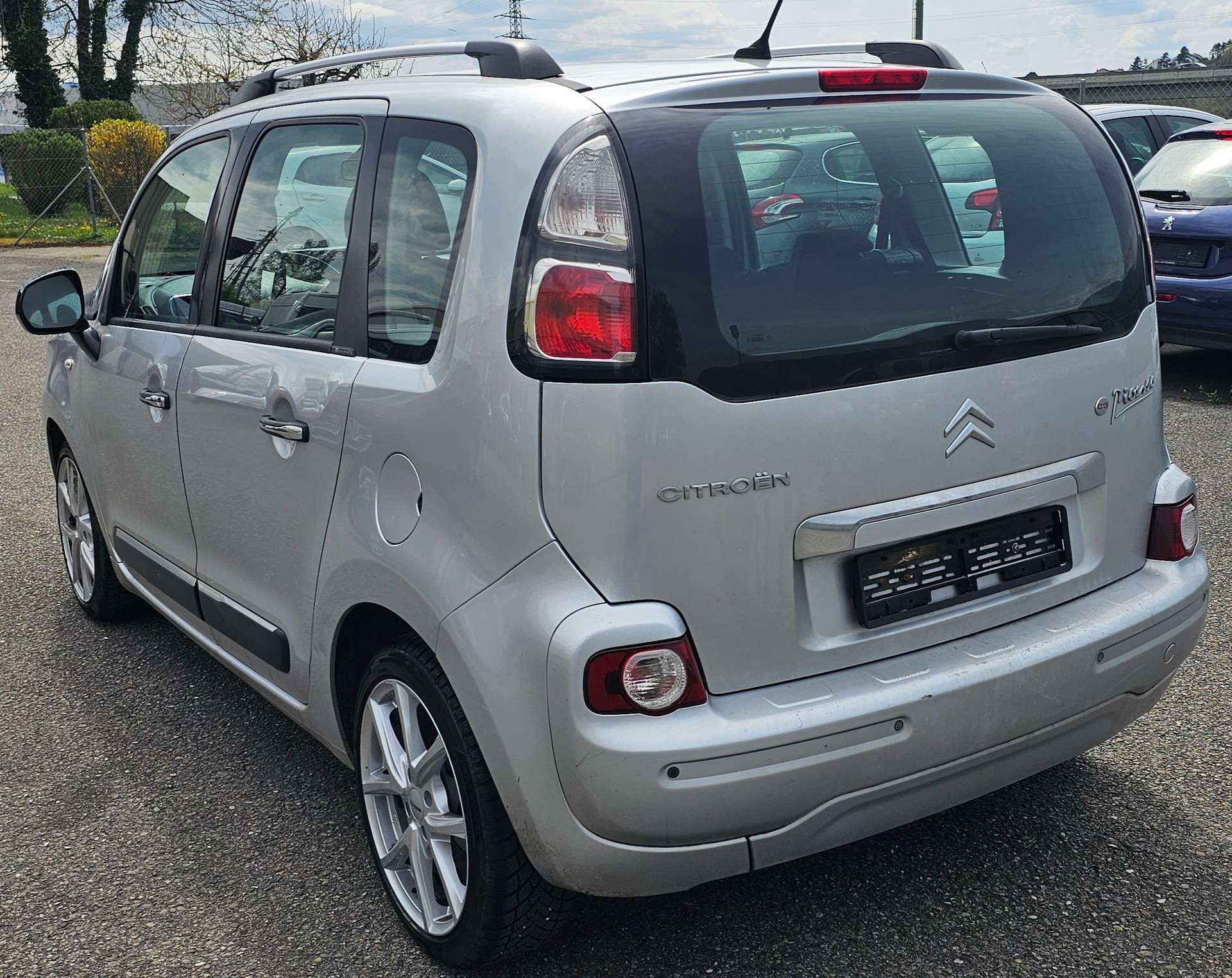CITROEN C3 Picasso 1.6i 16V Exclusive EGS6-image-2