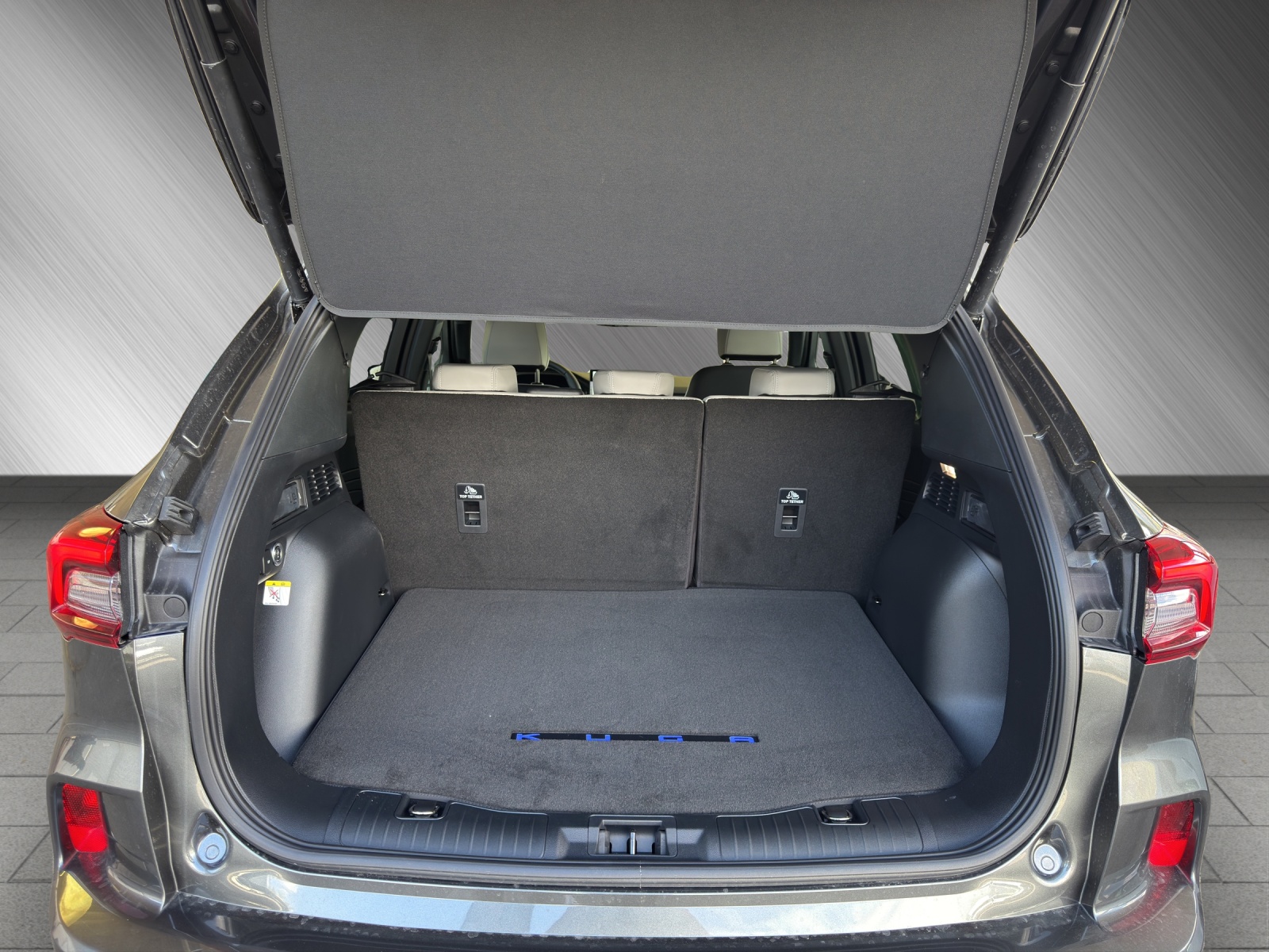 FORD Kuga 2.5 Hybrid Sound Edition 4x4-image-13