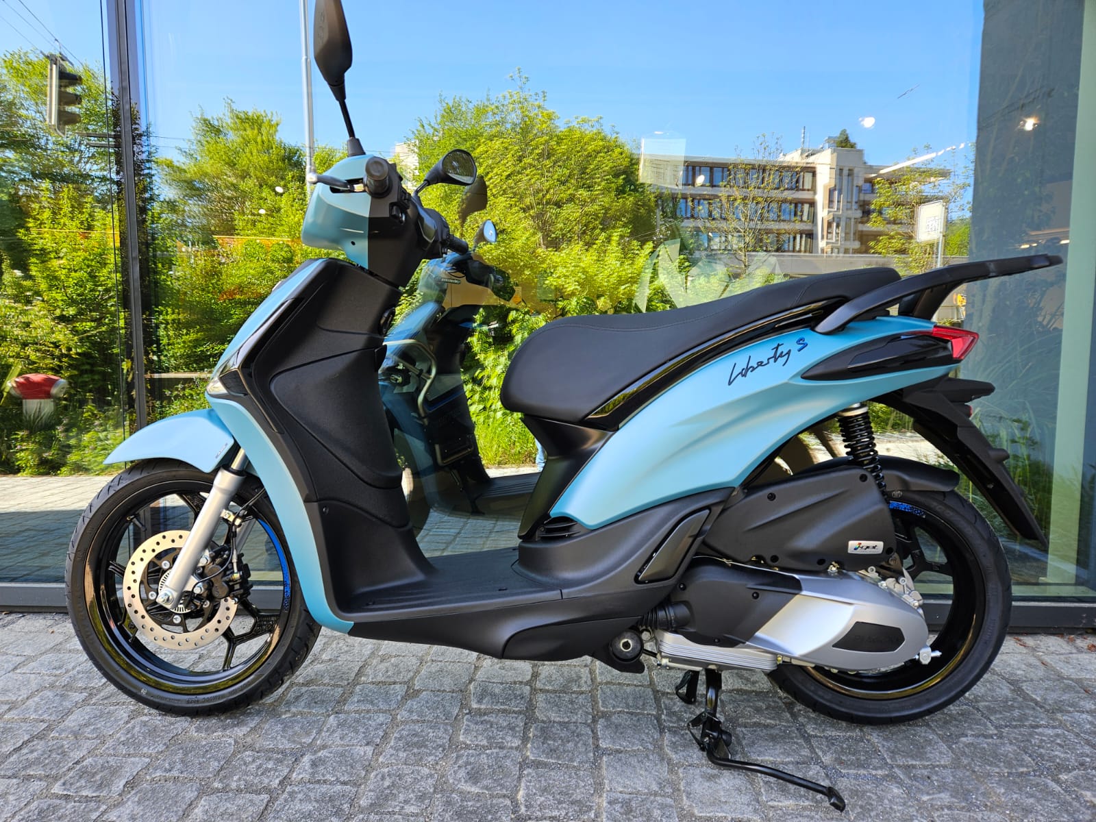 PIAGGIO Liberty 125 Sport E5+-image-1